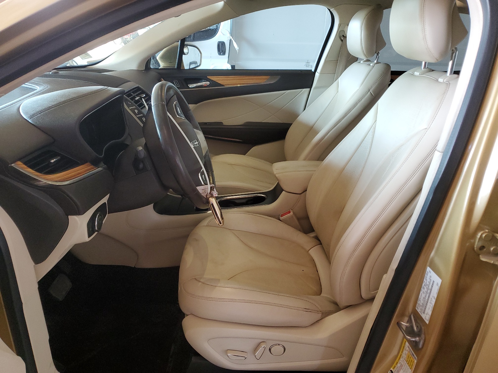 5LMCJ1A90FUJ23711 2015 Lincoln Mkc