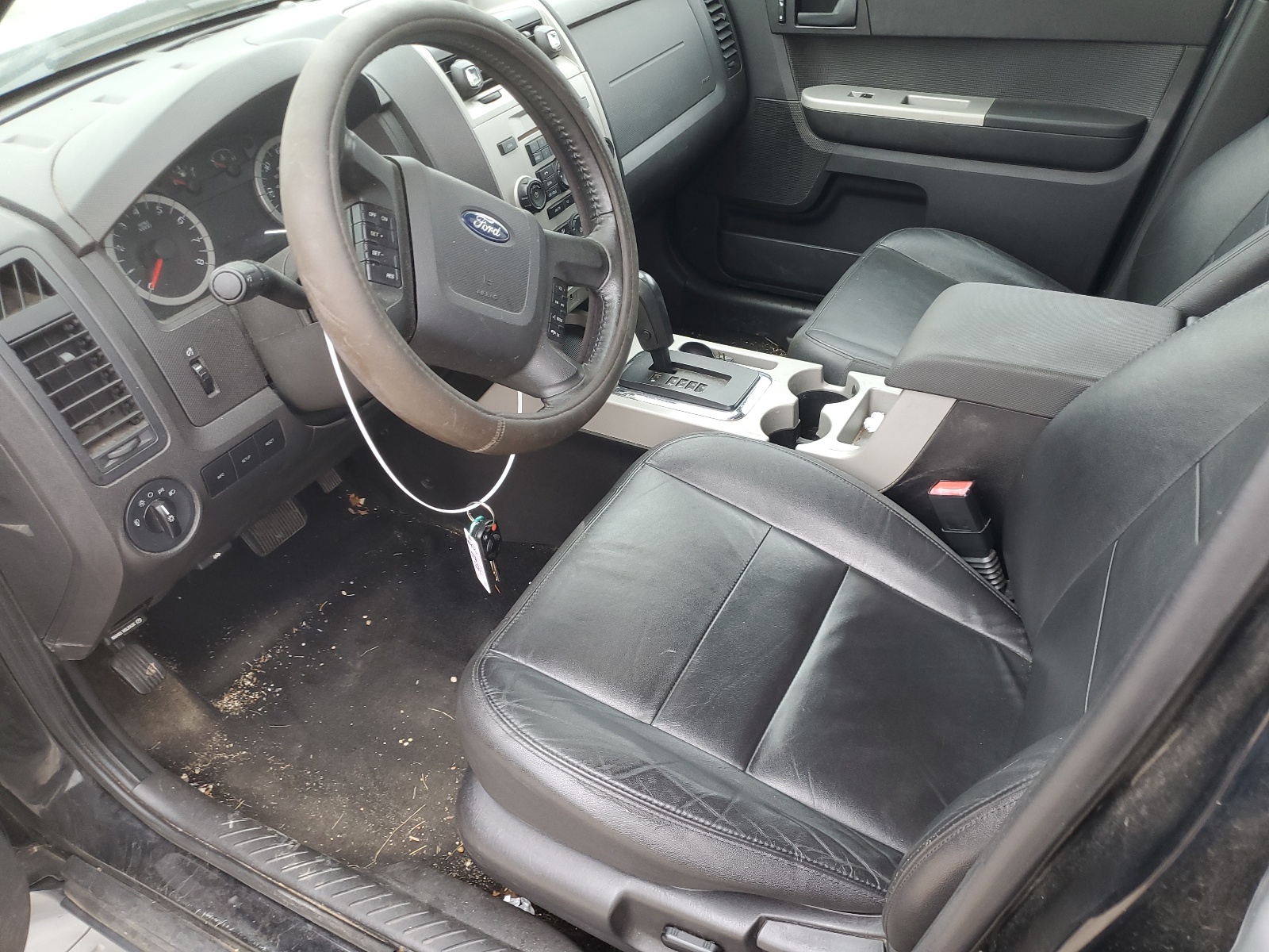 1FMCU0DG7AKB75615 2010 Ford Escape Xlt