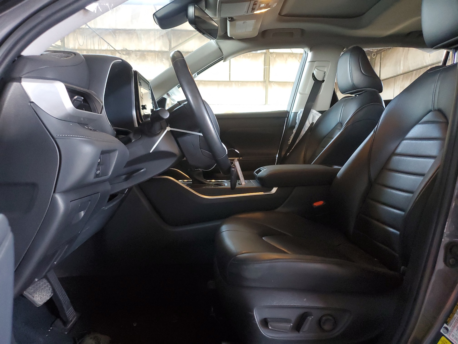 5TDGZRAH5NS546973 2022 Toyota Highlander Xle