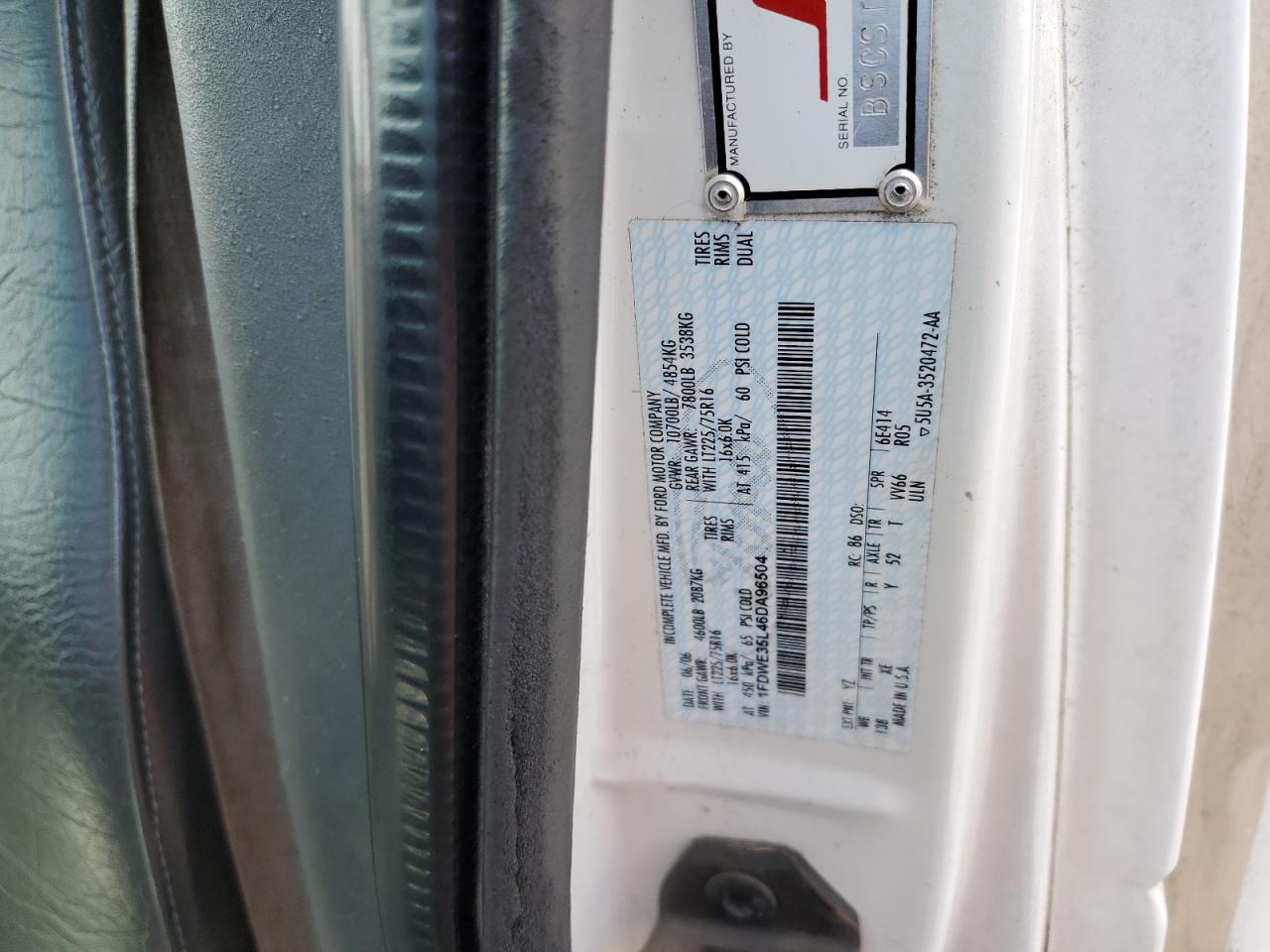 2006 Ford Econoline - Image 10
