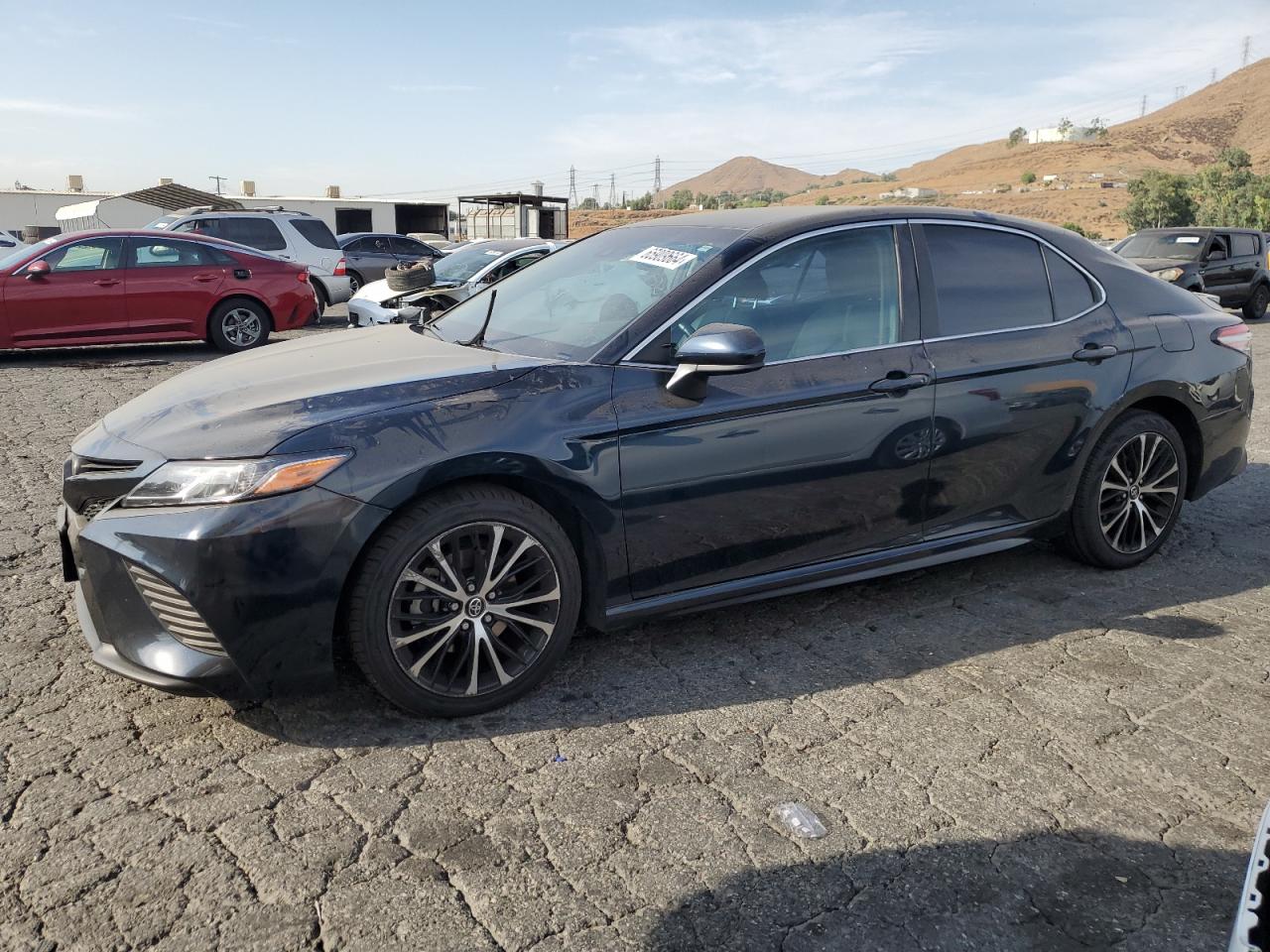 4T1B11HK8JU636219 2018 TOYOTA CAMRY - Image 1