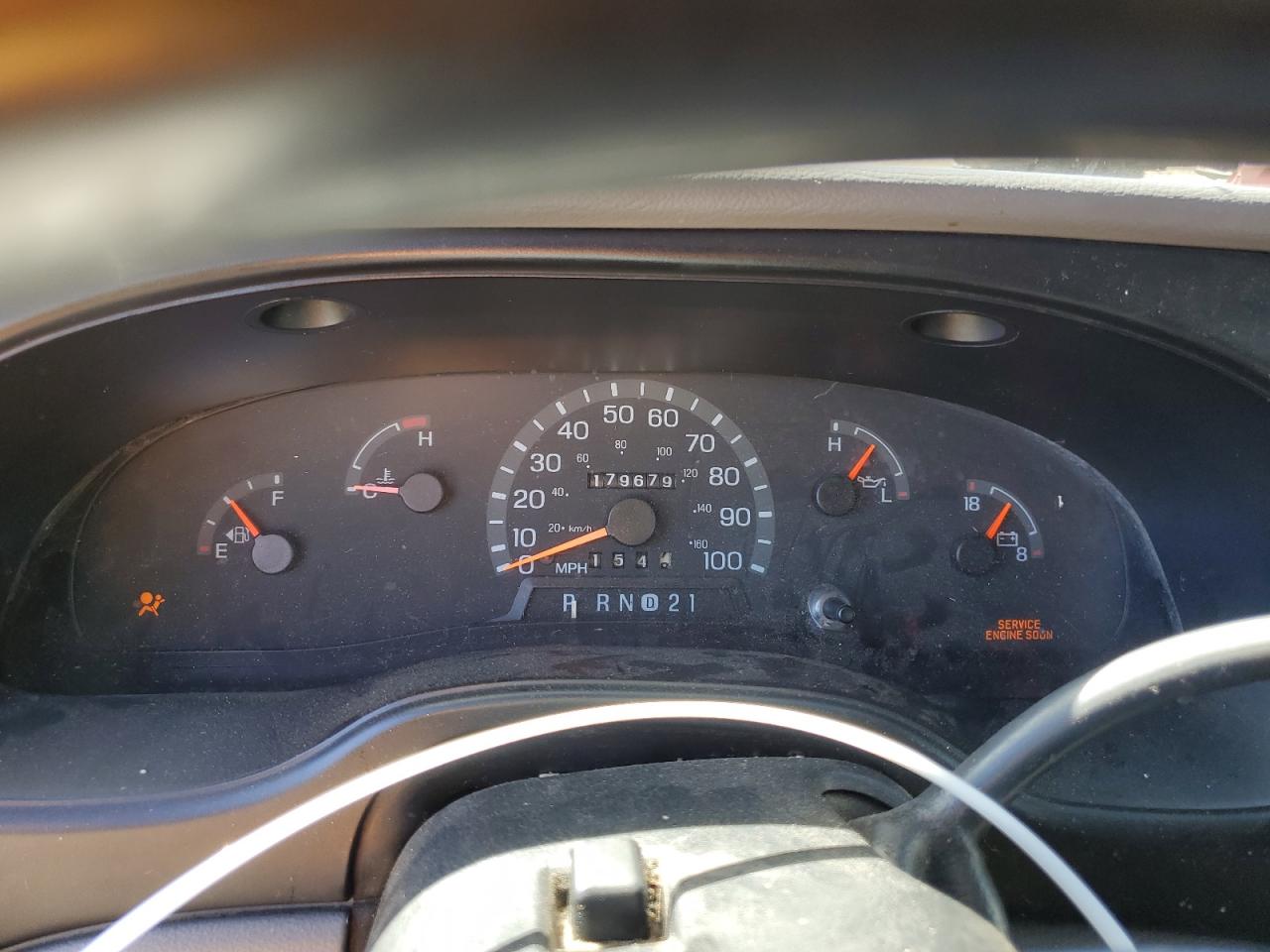 2000 Ford Econoline E250 Van VIN: 1FTNE24L0YHB86062 Lot: 67791294