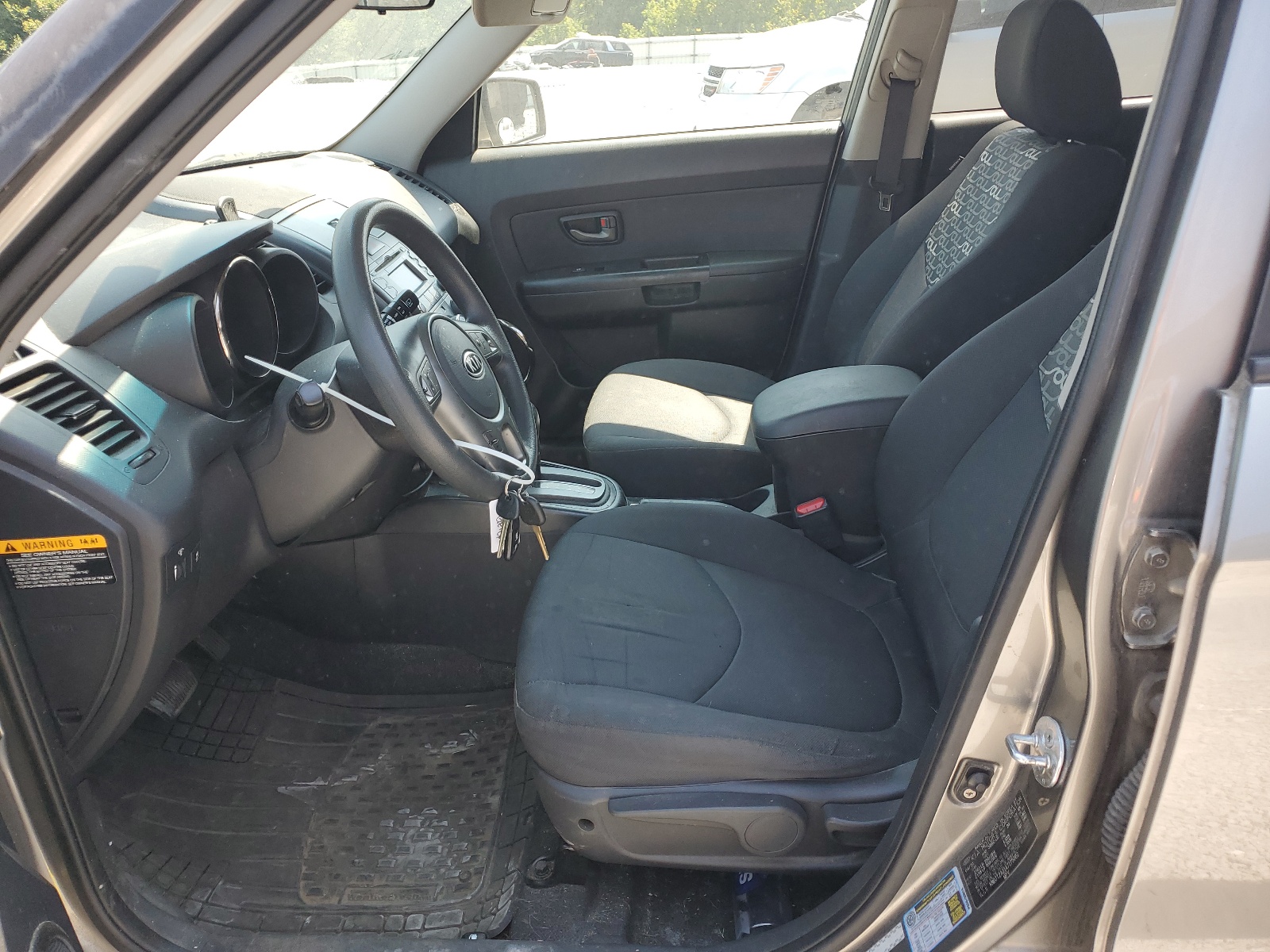 KNDJT2A21A7175082 2010 Kia Soul +