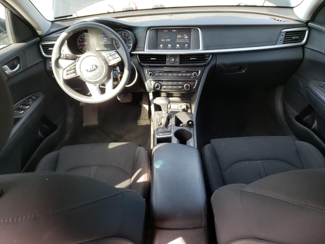 2020 Kia Optima - Image 8