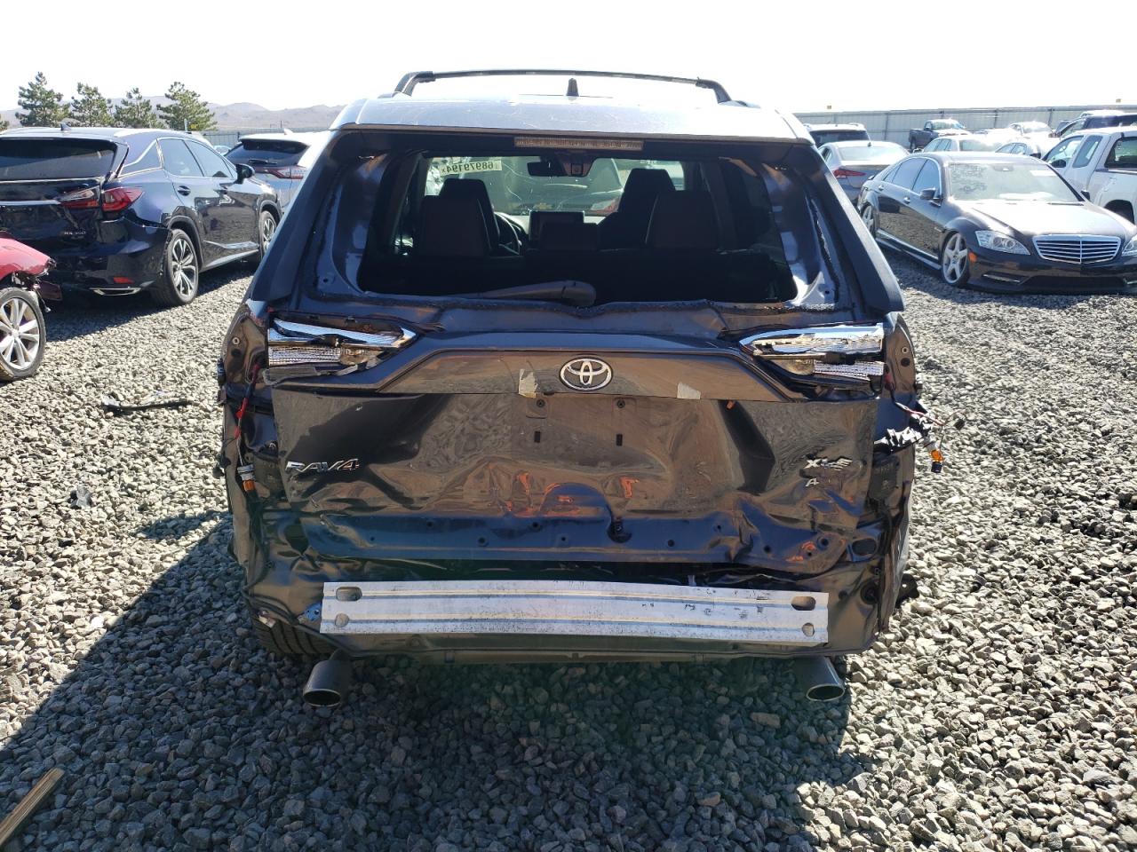 2020 Toyota Rav4 Xle Premium VIN: JTMA1RFV1LD528555 Lot: 68979194