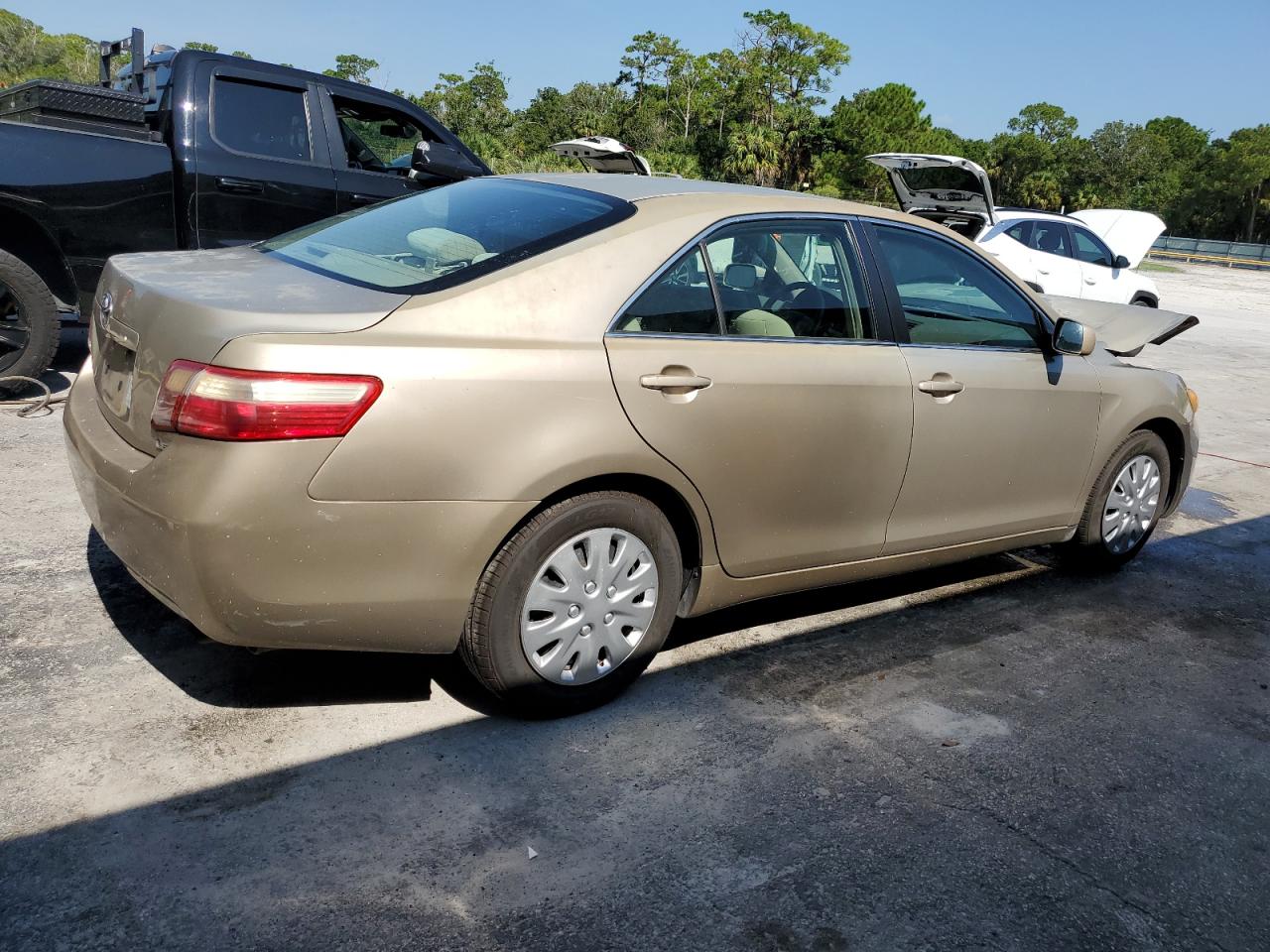 2009 Toyota Camry - Image 3