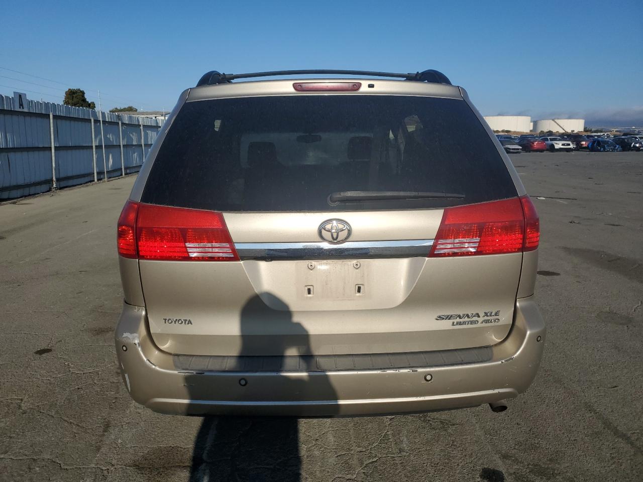 2004 Toyota Sienna Xle VIN: 5TDBA22C04S014640 Lot: 65931594