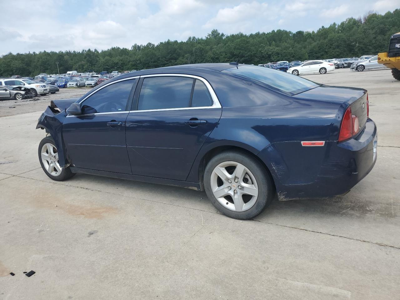 2009 Chevrolet Malibu - Image 2