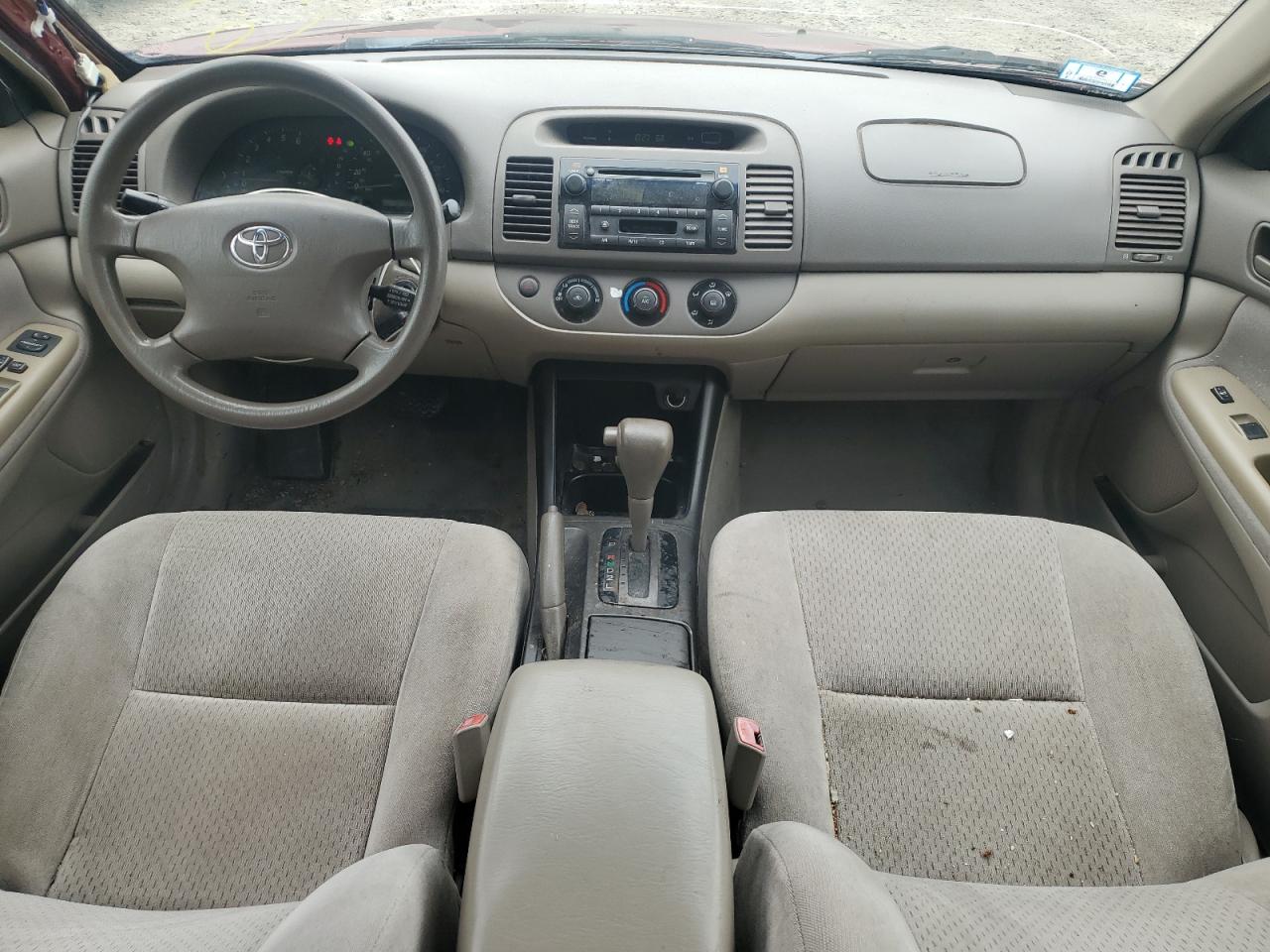 2004 Toyota Camry Le VIN: 4T1BE32K74U262375 Lot: 67350284