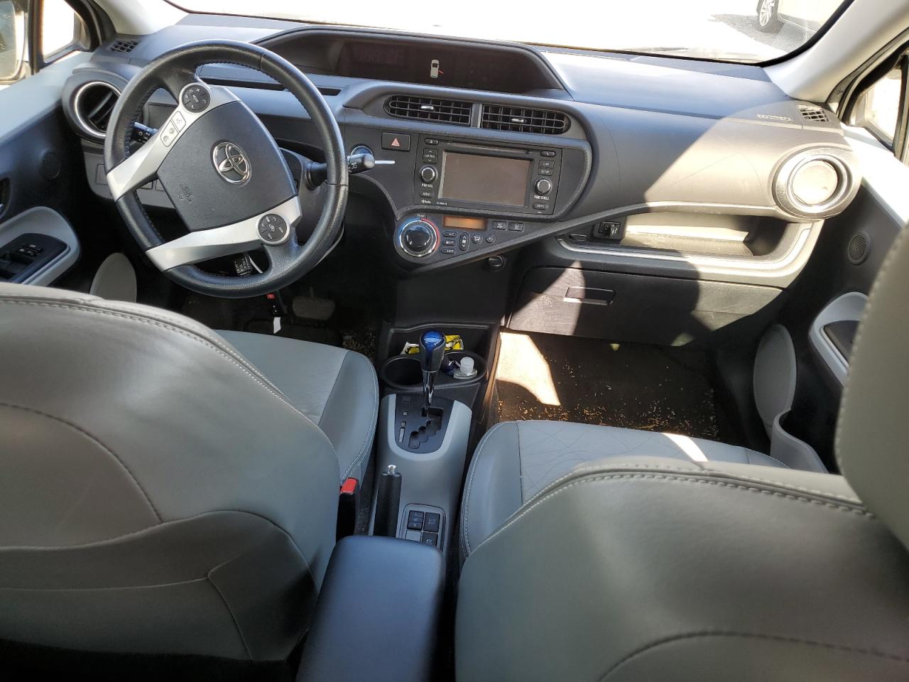 JTDKDTB37E1566986 2014 Toyota Prius C