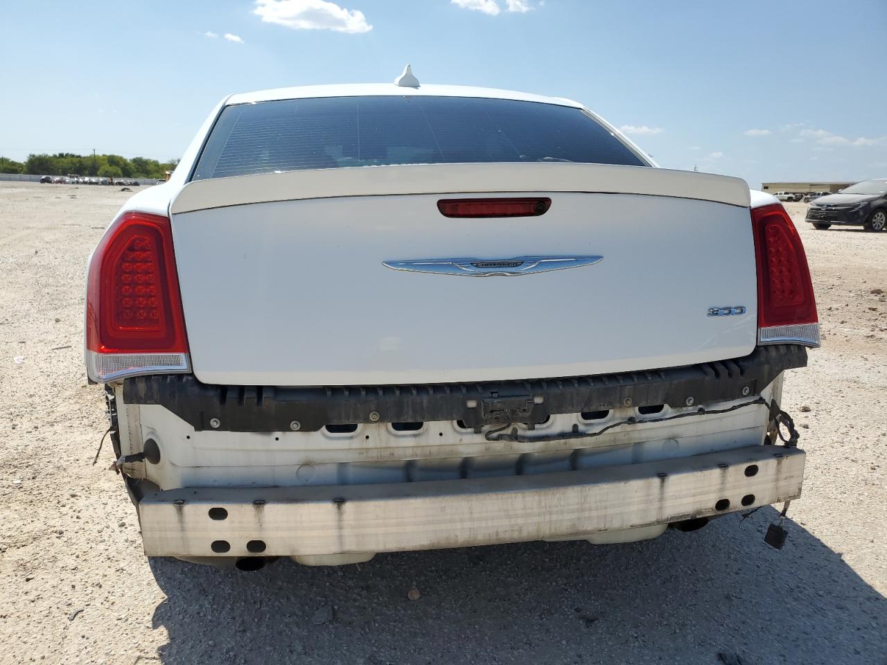 2015 Chrysler 300 Limited VIN: 2C3CCAAGXFH802442 Lot: 68552674