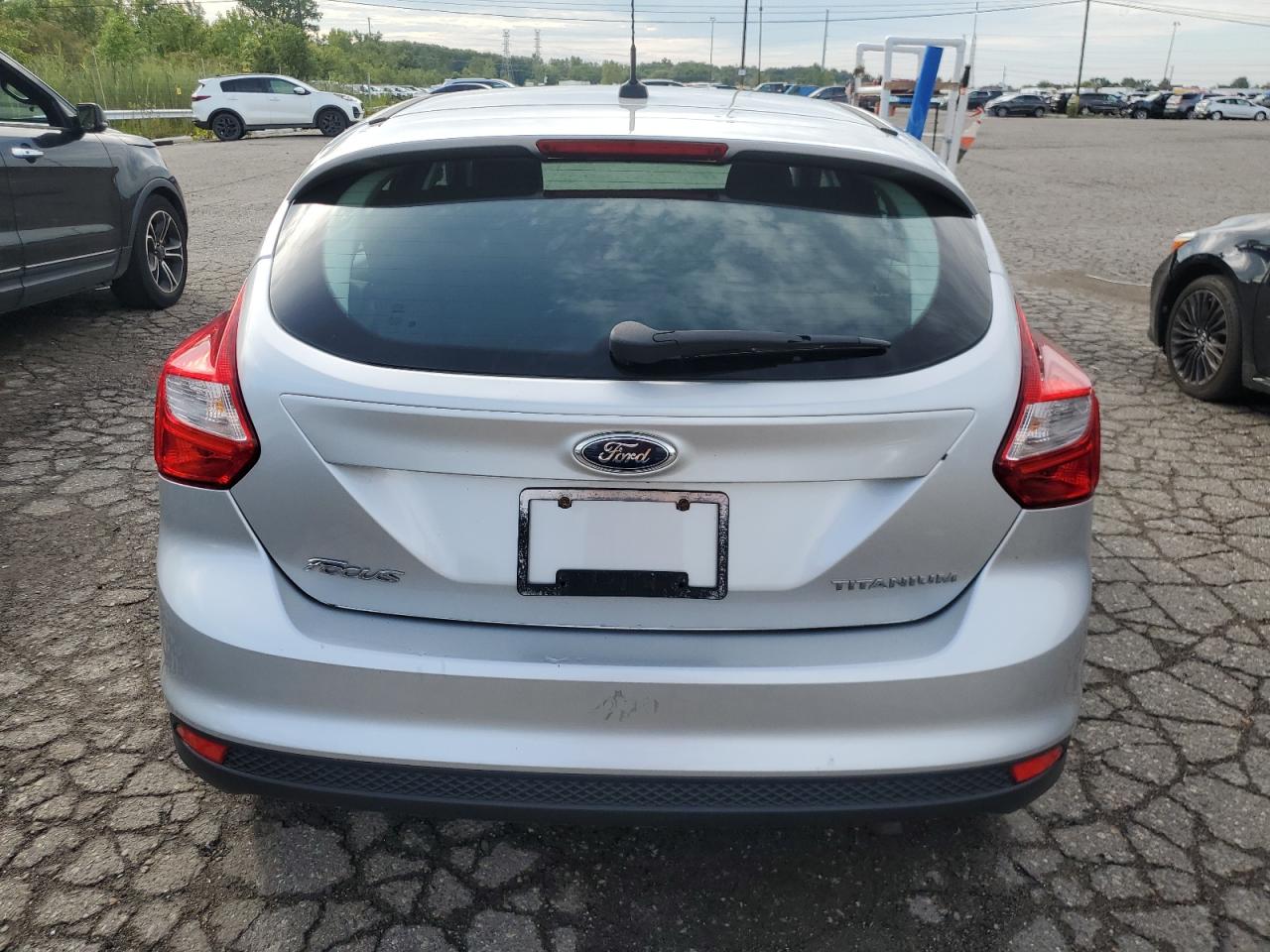 1FAHP3N28CL311193 2012 Ford Focus Titanium