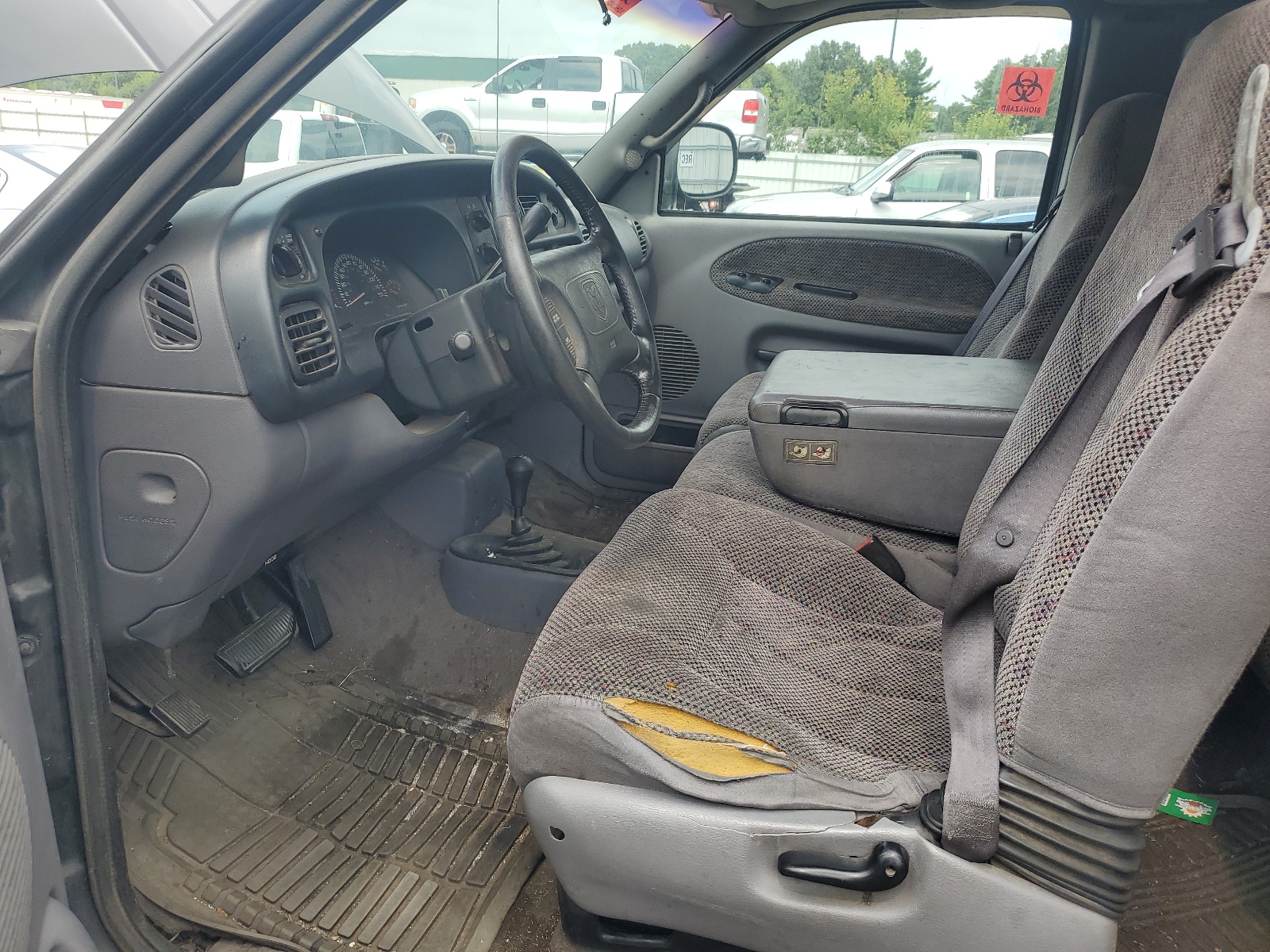 1B7KF2361XJ519887 1999 Dodge Ram 2500