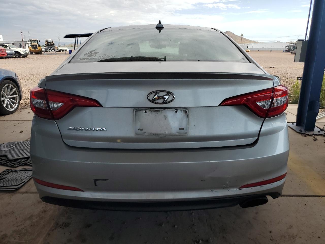 5NPE24AF7FH187193 2015 Hyundai Sonata Se