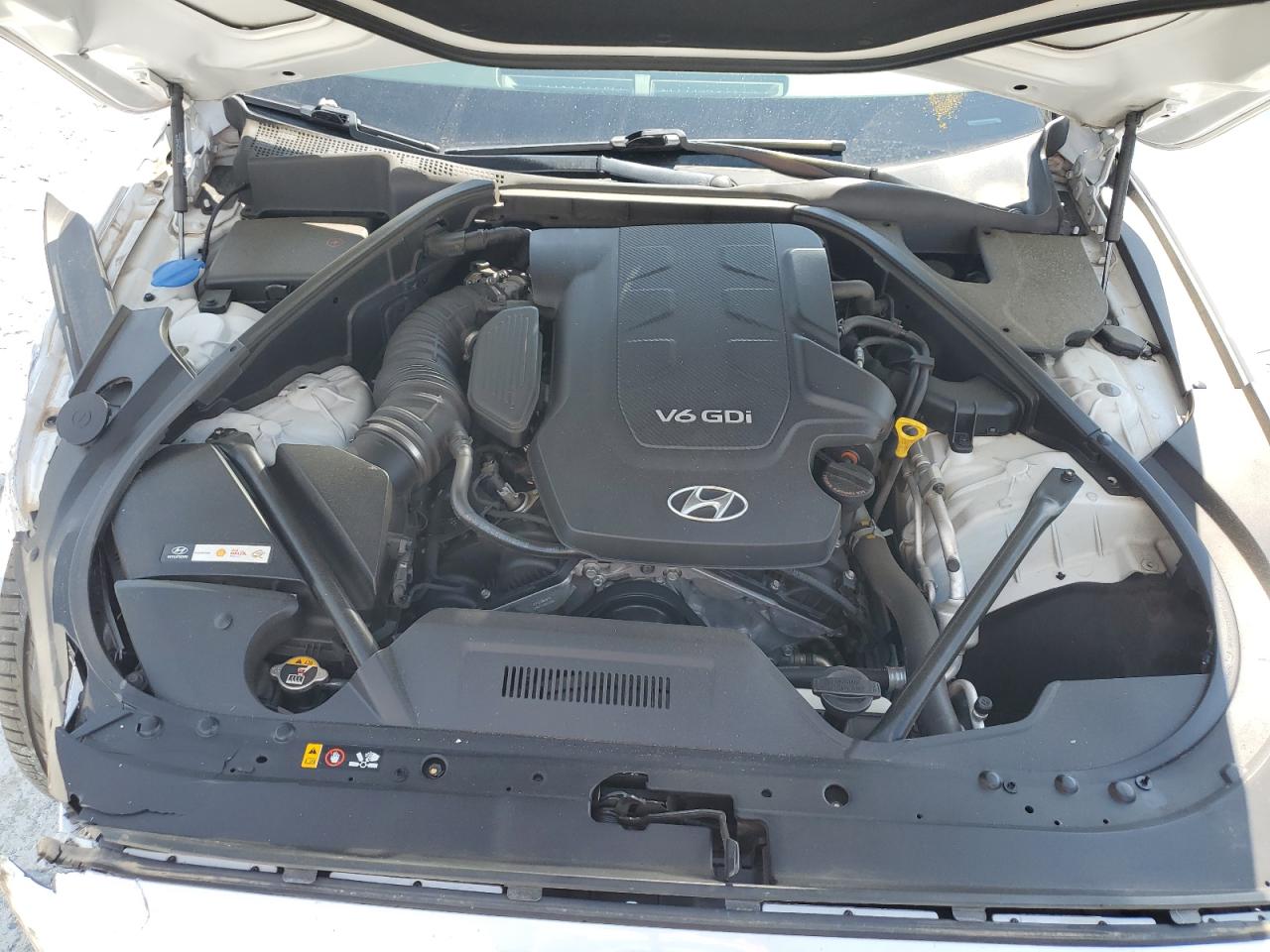 KMHGN4JE6FU040923 2015 Hyundai Genesis 3.8L