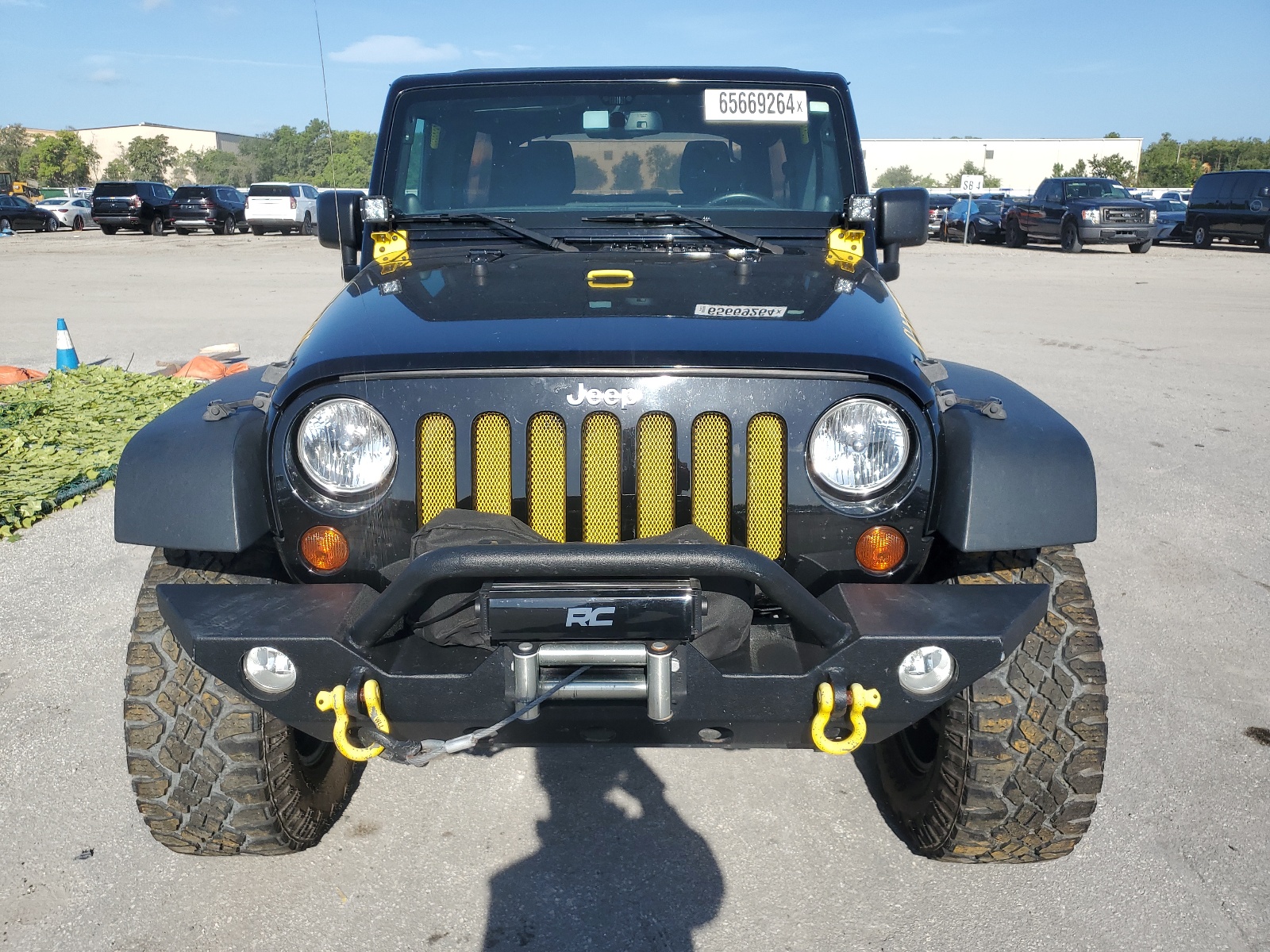 1C4BJWDG6DL582285 2013 Jeep Wrangler Unlimited Sport