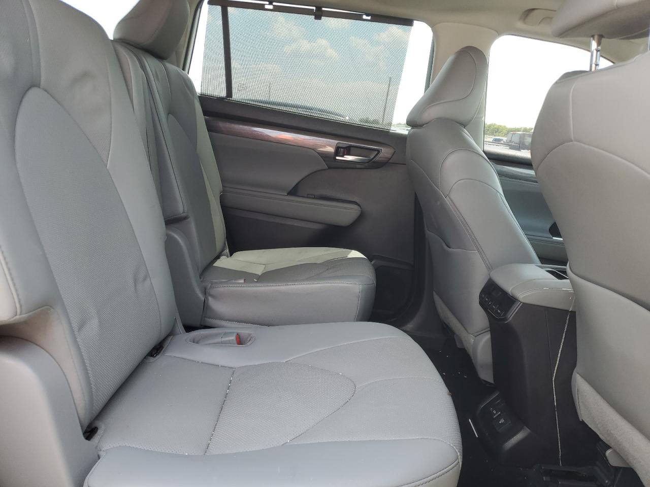 2022 Toyota Highlander Limited VIN: 5TDDZRBH6NS563914 Lot: 65800954