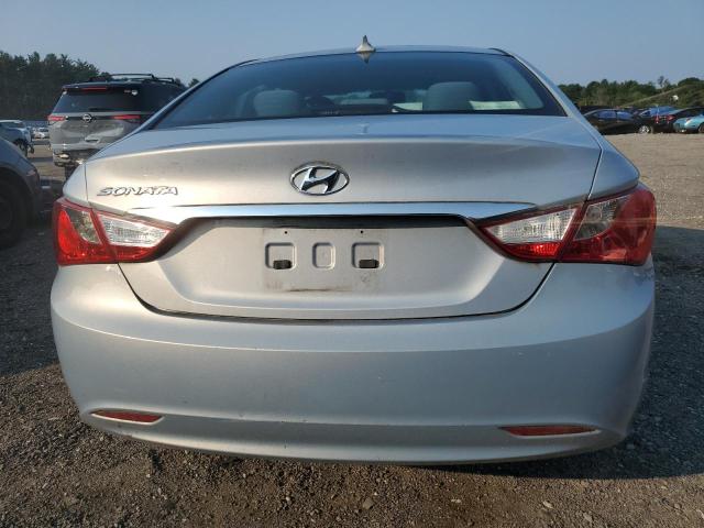  HYUNDAI SONATA 2013 Серебристый