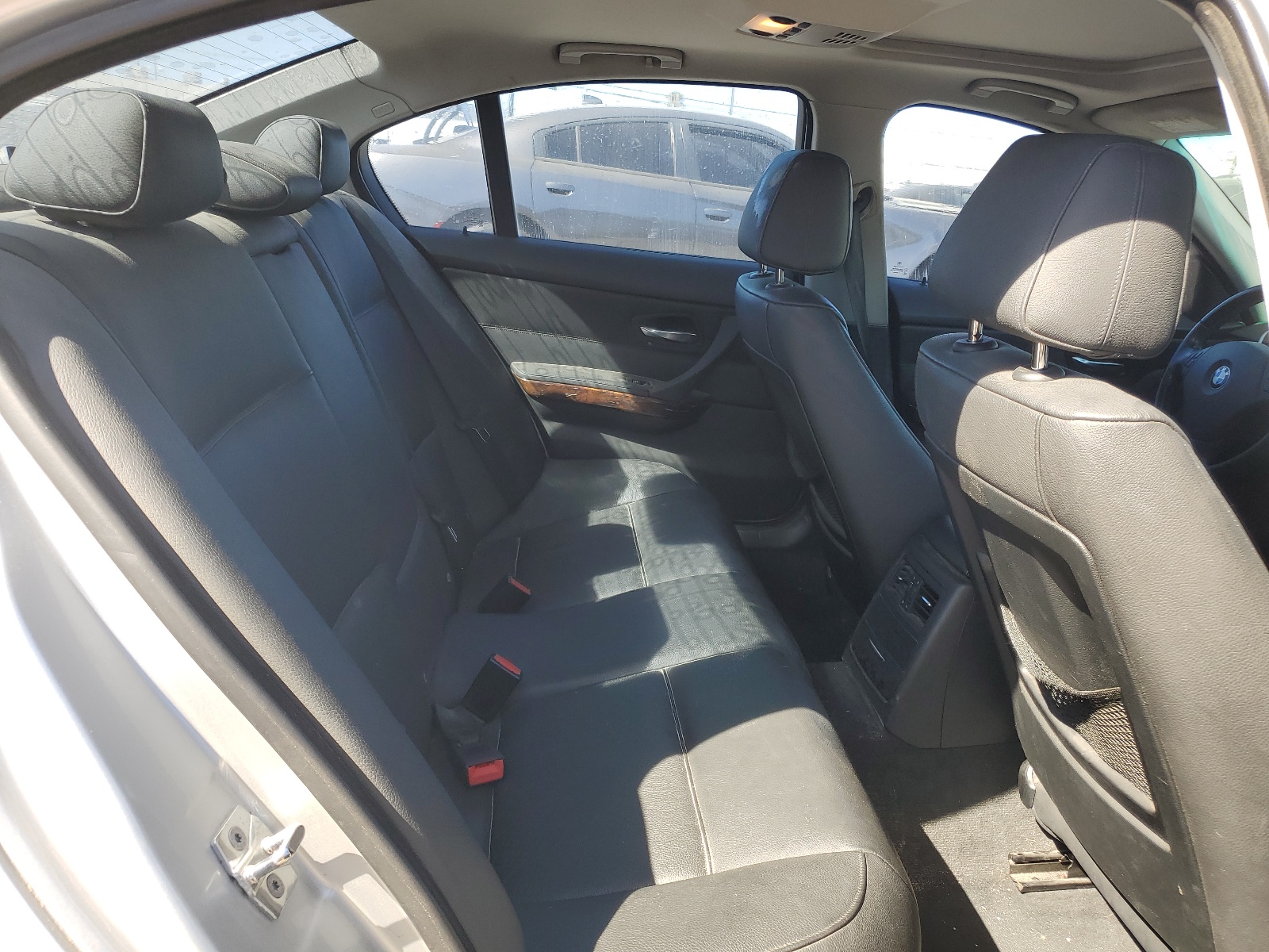 WBAVC53518FZ83939 2008 BMW 328 I Sulev