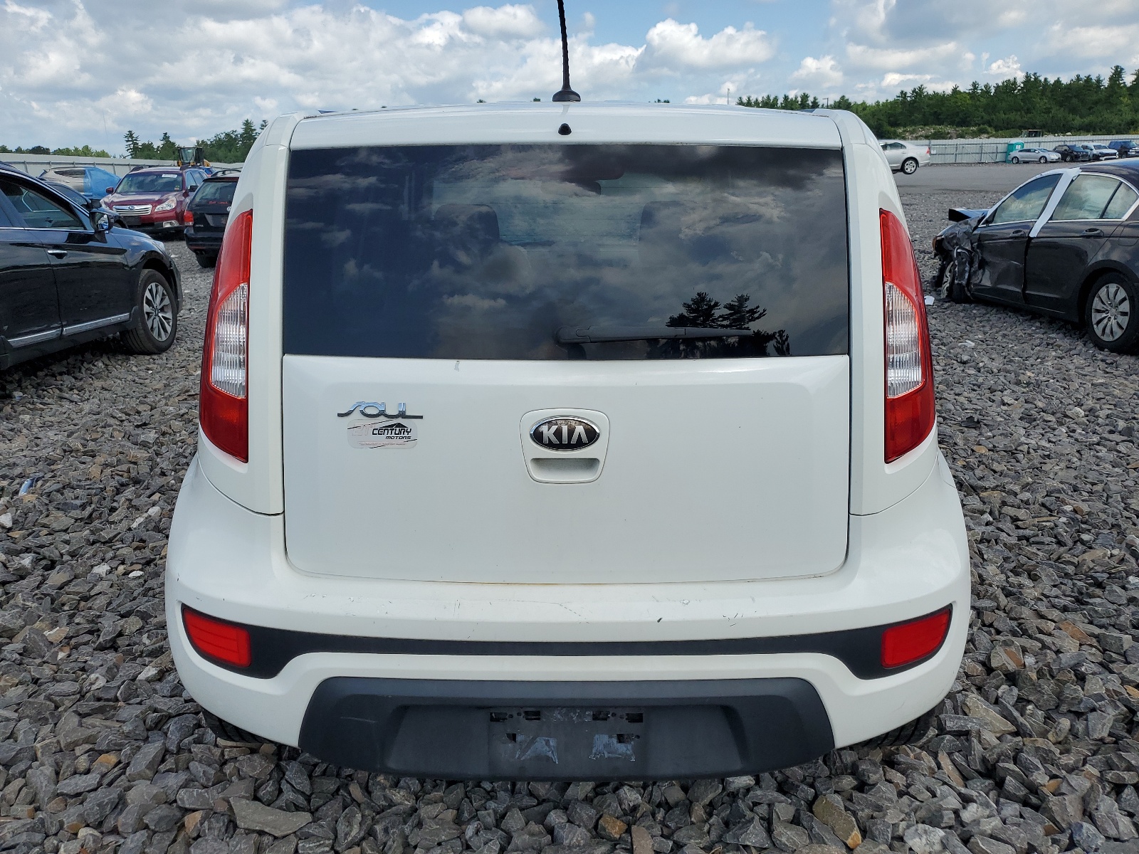 2013 Kia Soul vin: KNDJT2A5XD7575592