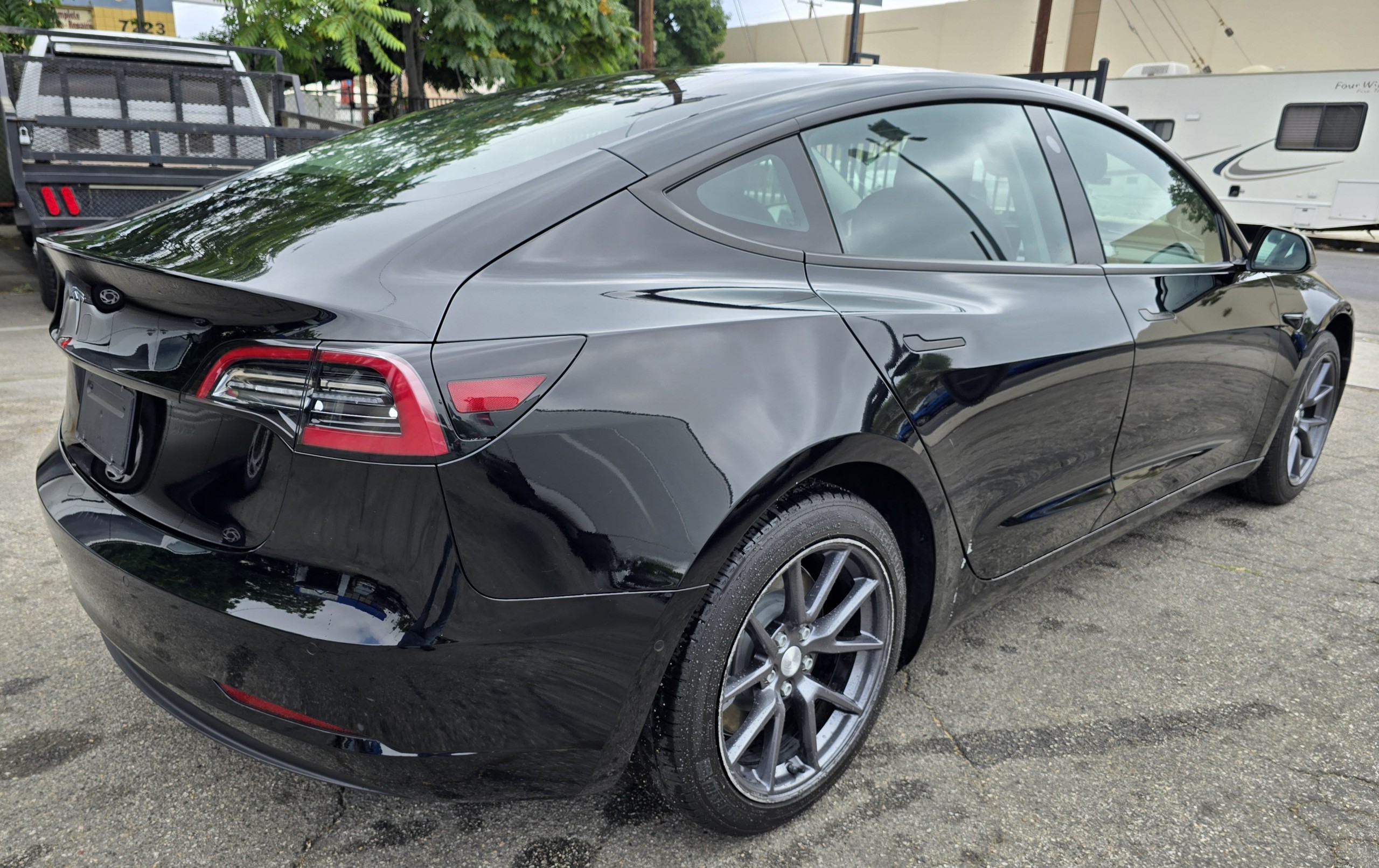 2021 Tesla Model 3 vin: 5YJ3E1EA9MF876482