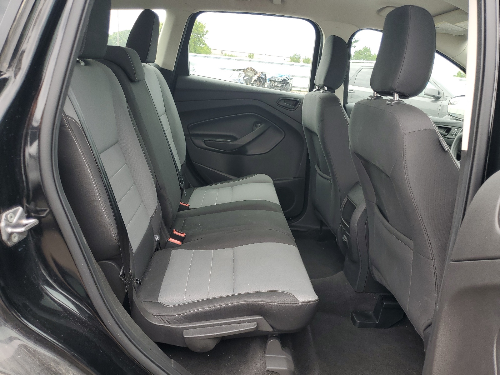 1FMCU0F73JUD04709 2018 Ford Escape S