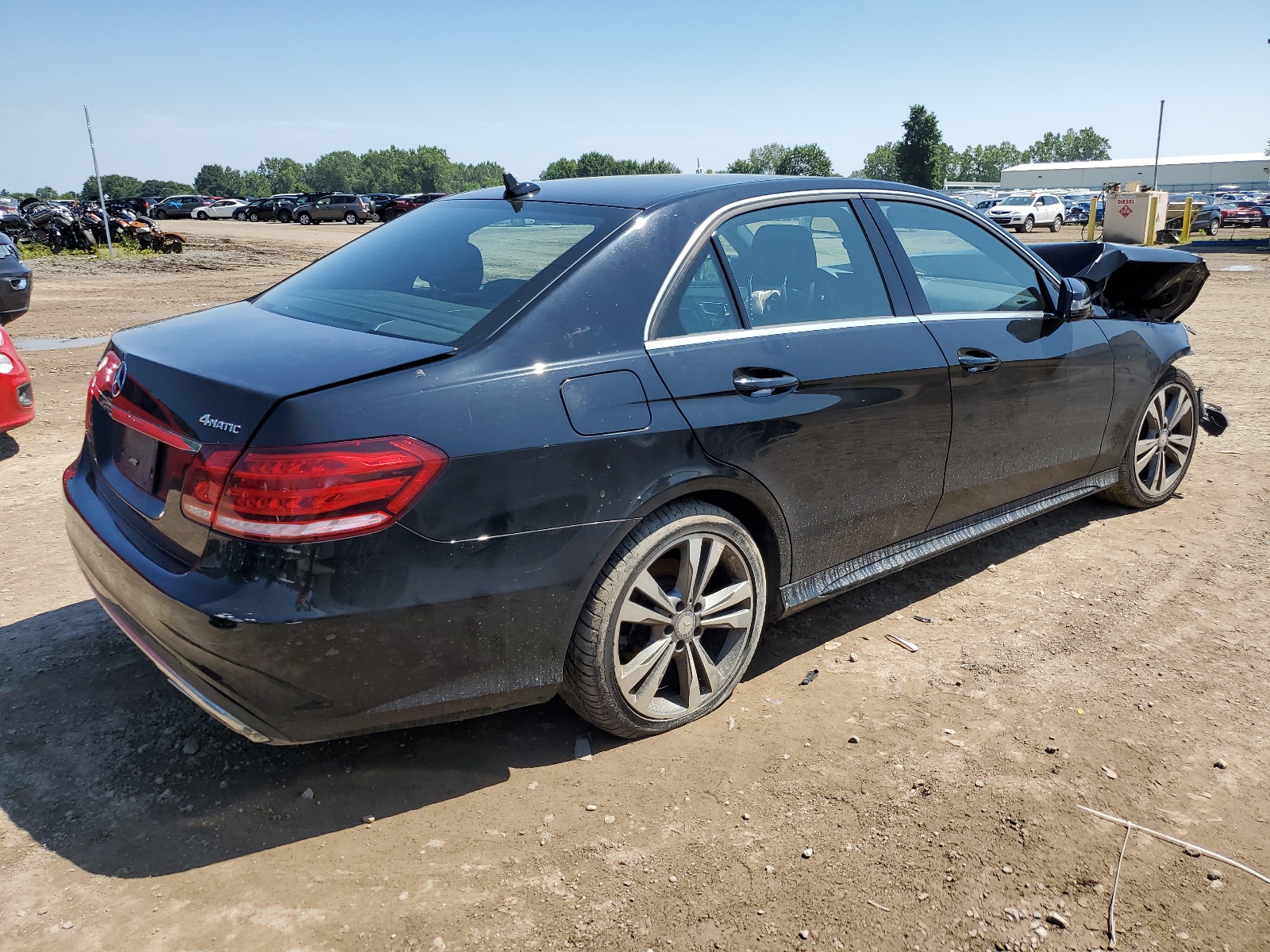 2016 Mercedes-Benz E 350 4Matic vin: WDDHF8JB0GB317832