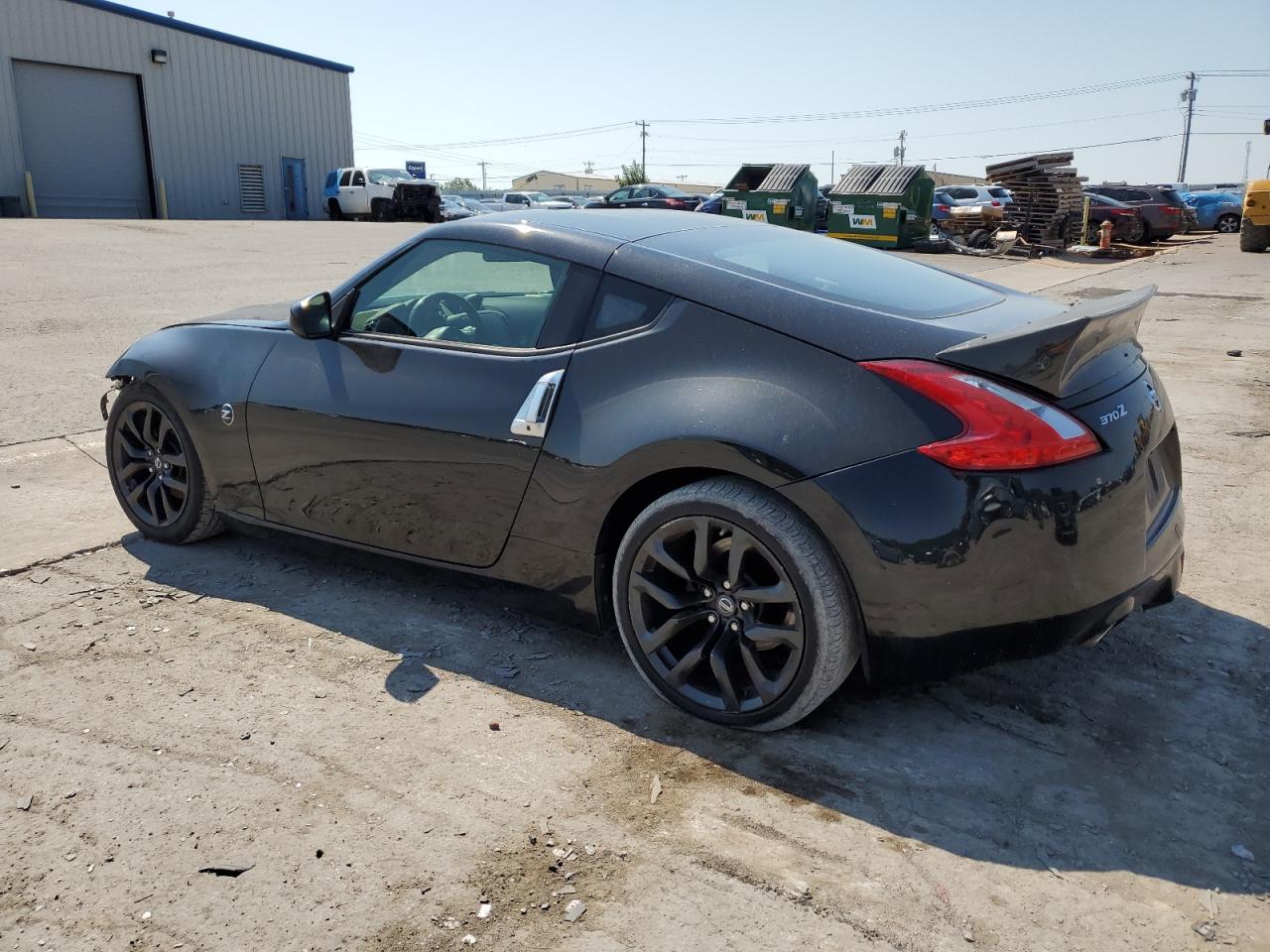 2017 Nissan 370Z - Image 2