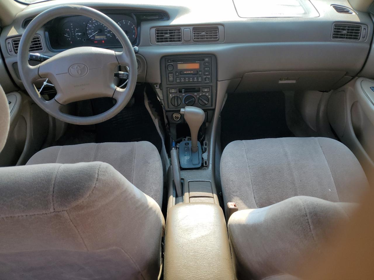 1999 Toyota Camry Le VIN: JT2BF22K8X0155724 Lot: 65609554