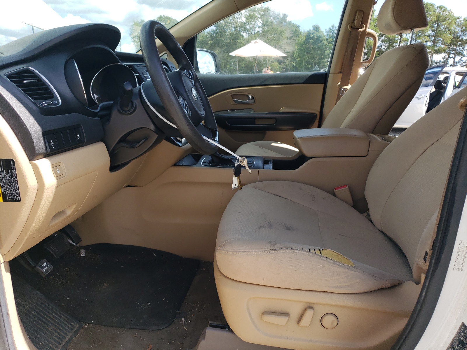 KNDMB5C15H6219557 2017 Kia Sedona Lx