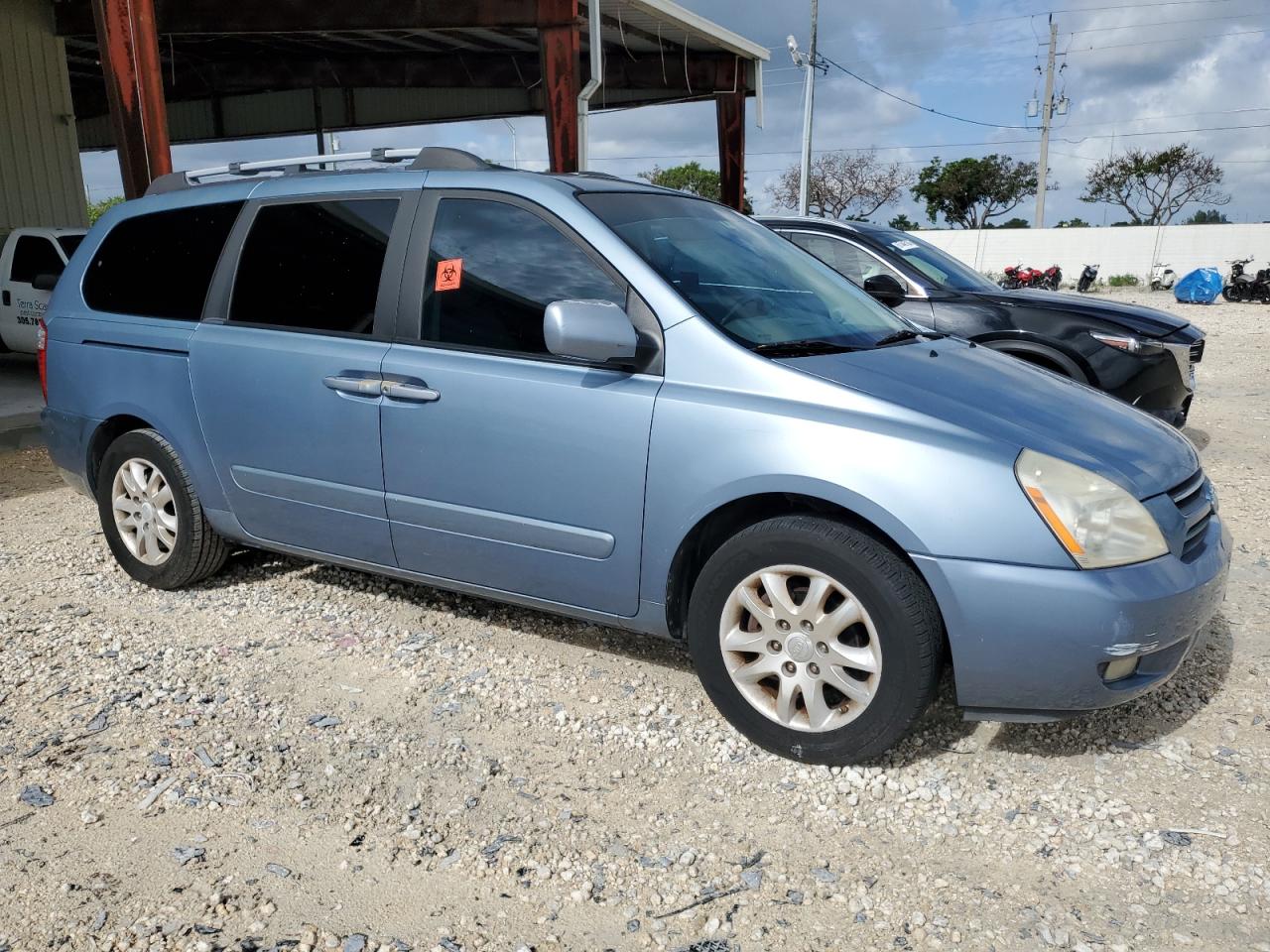 2007 Kia Sedona - Image 4