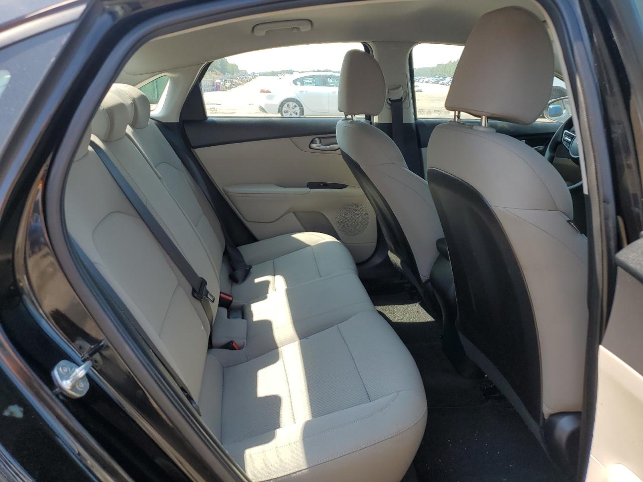 2019 Kia Forte - Image 10