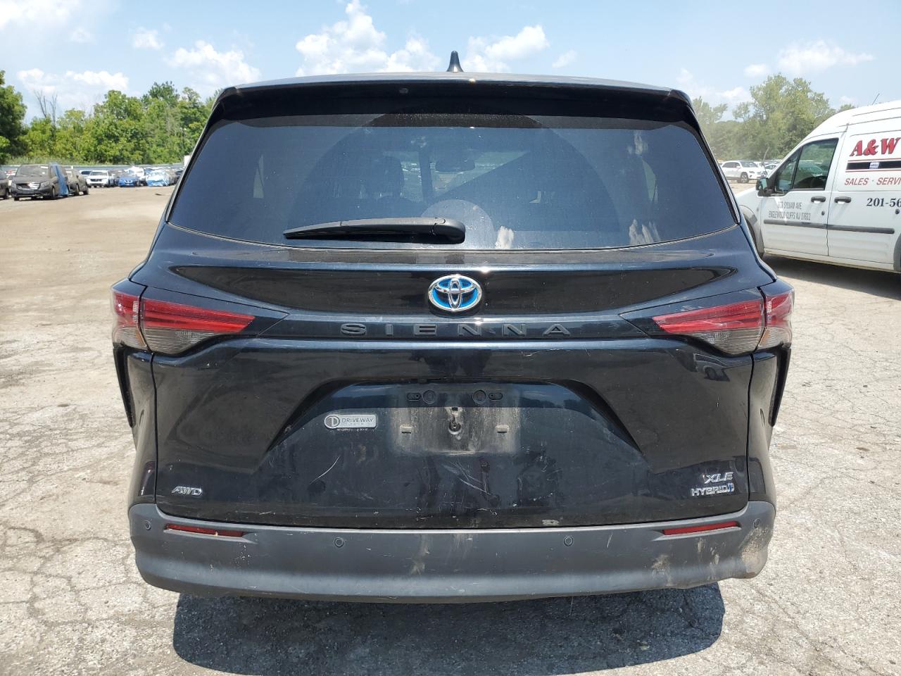 5TDYSKFC1MS023204 2021 Toyota Sienna Xle