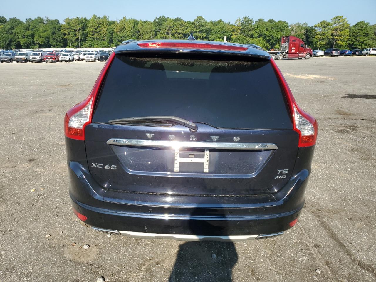 2016 Volvo Xc60 T5 Platinum VIN: YV4612RMXG2868771 Lot: 68060334