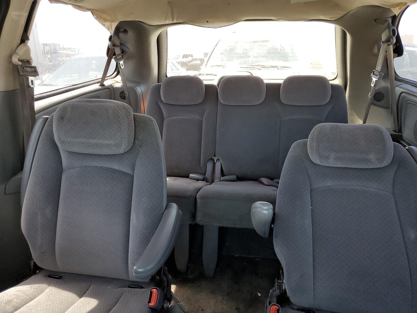 2C4GP44R95R597639 2005 Chrysler Town & Country Lx