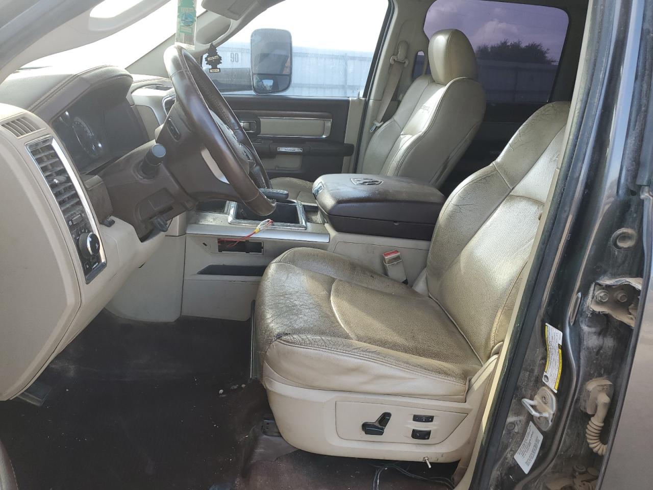 2015 Ram 3500 Laramie VIN: 3C63RRJL3FG523721 Lot: 67111794