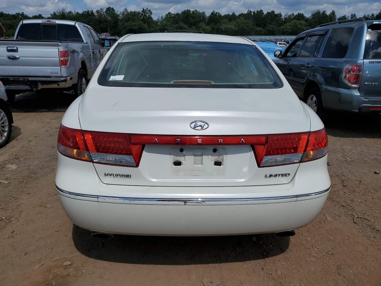 KMHFC46F76A132496 2006 Hyundai Azera Se