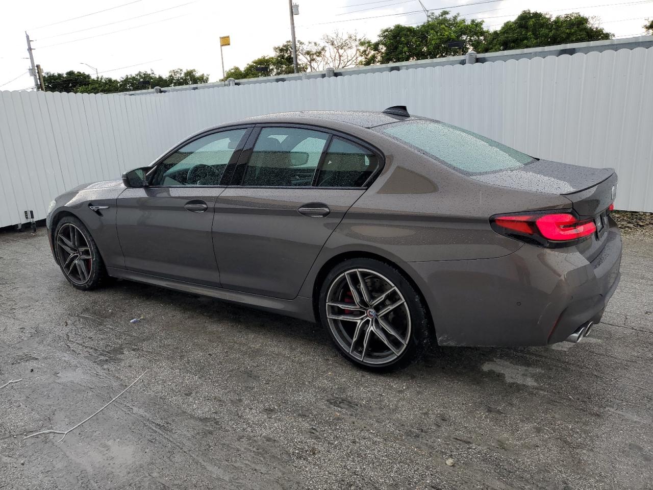 WBS83CH05NCK64300 BMW M5  2