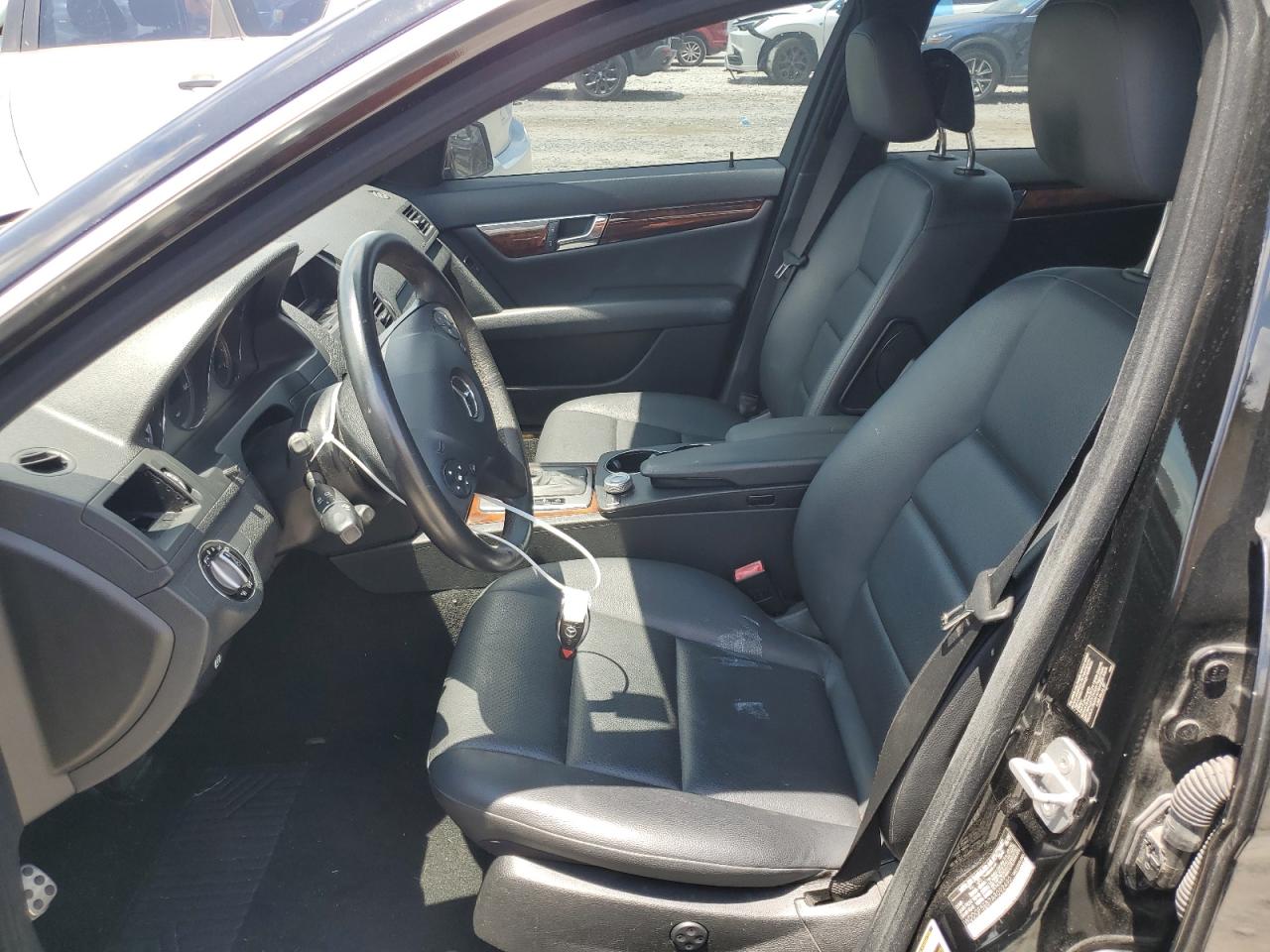 2010 Mercedes-Benz C 300 VIN: WDDGF5EB7AR092490 Lot: 66066674