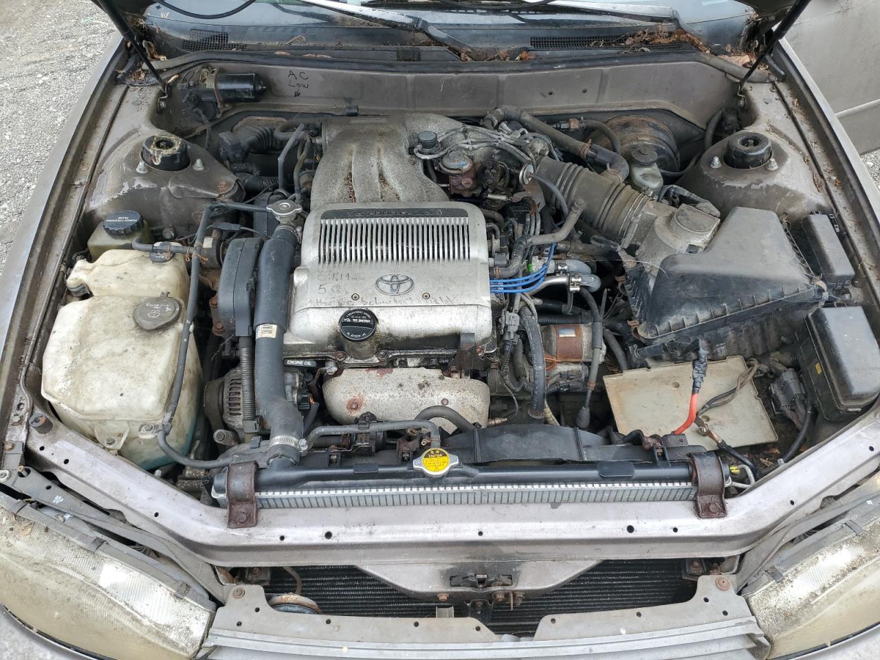 1992 Toyota Camry Le VIN: 4T1VK12W4NU026572 Lot: 69625074