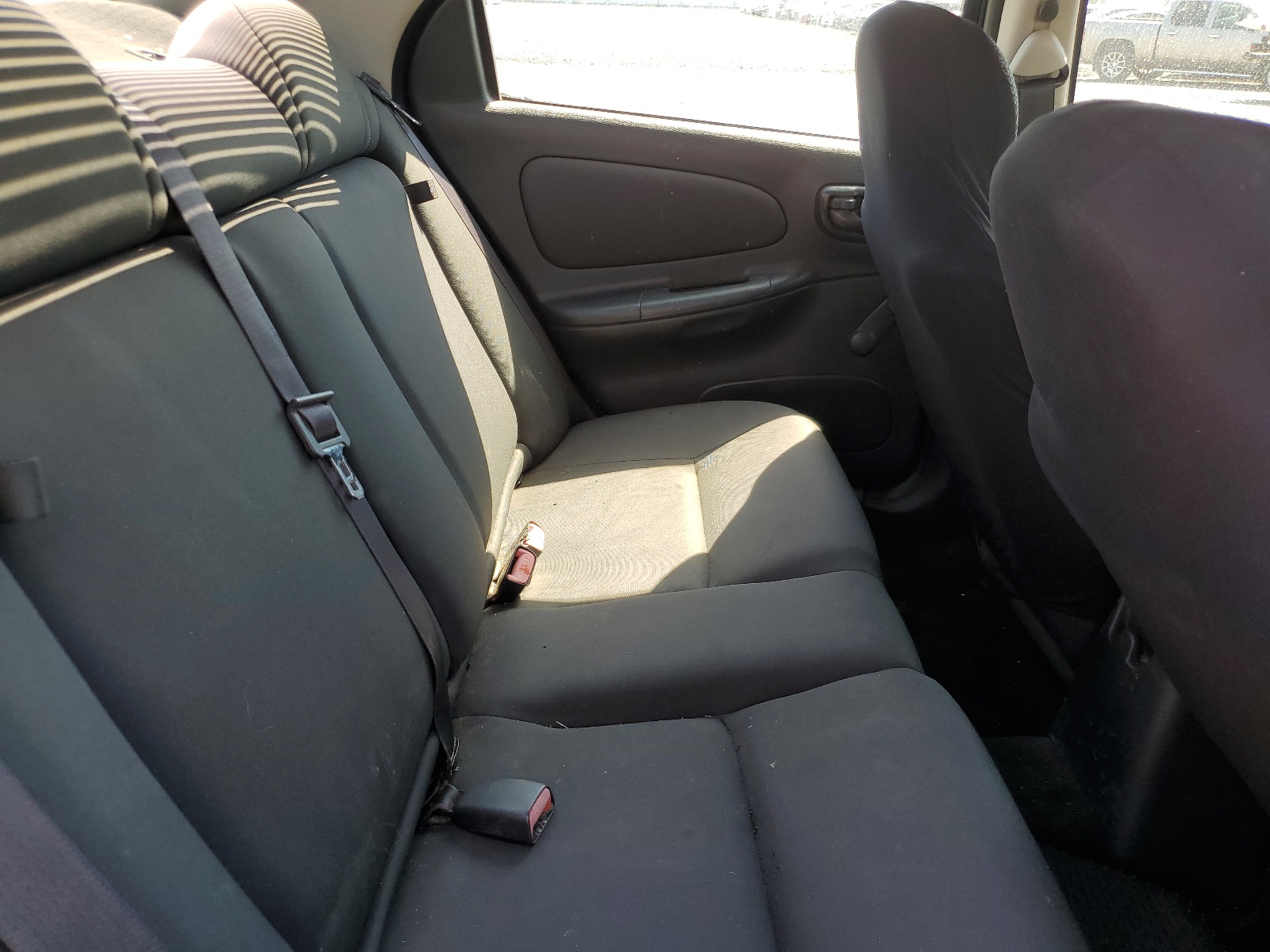 1B3ES56C55D239818 2005 Dodge Neon Sxt