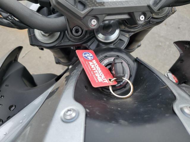 2019 KAWASAKI ZR900 