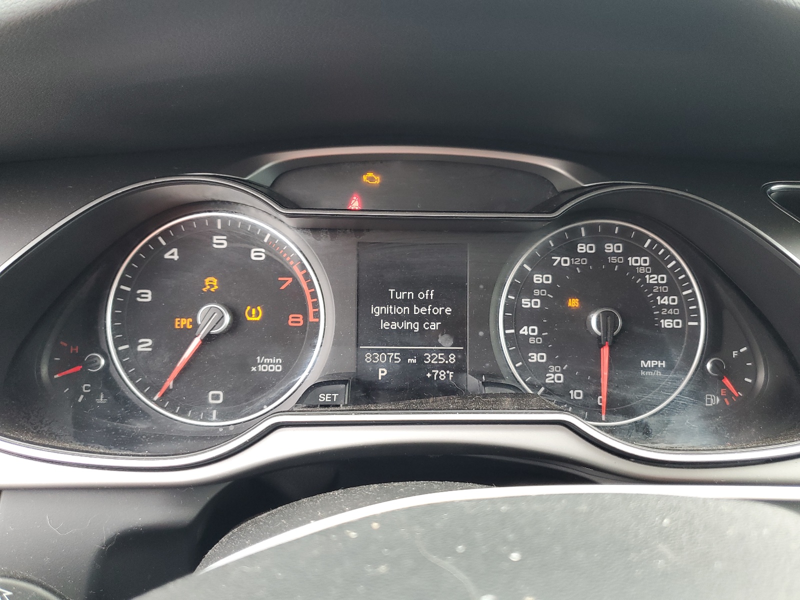 WAUAFAFL5EN025784 2014 Audi A4 Premium