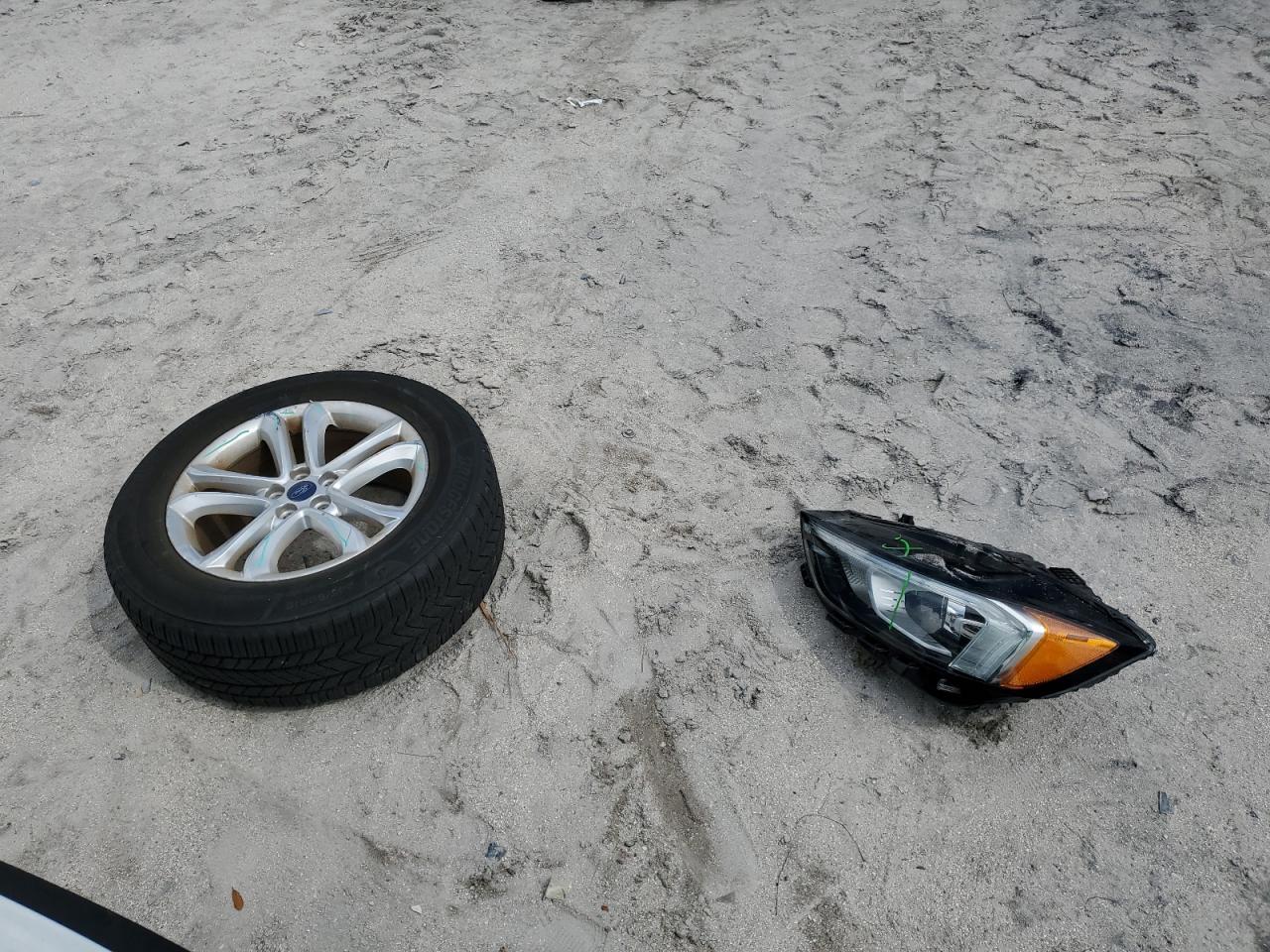 2020 Ford Edge Sel VIN: 2FMPK4J91LBB15928 Lot: 61445404