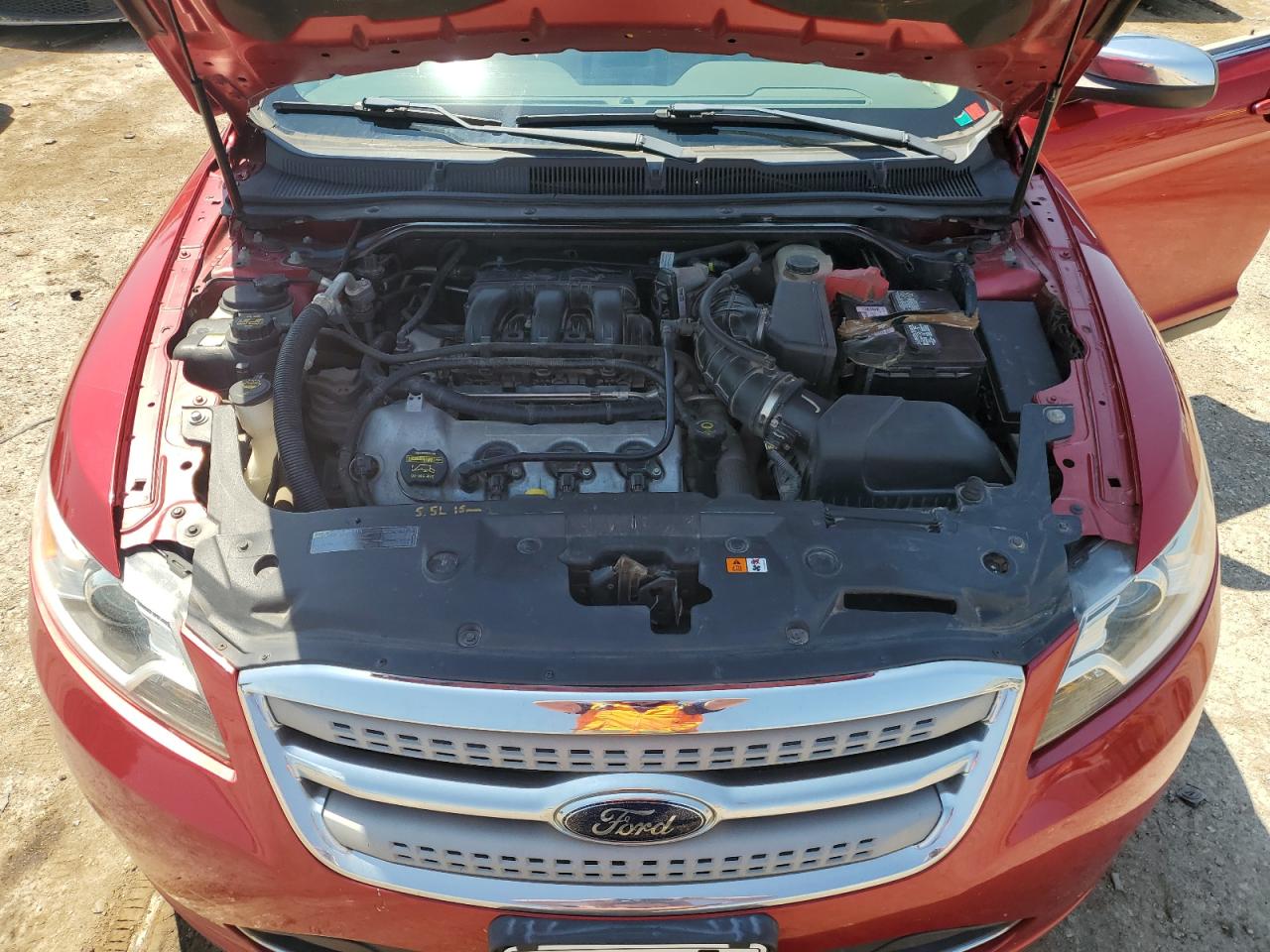 2010 Ford Taurus Limited VIN: 1FAHP2FW3AG121187 Lot: 66091574