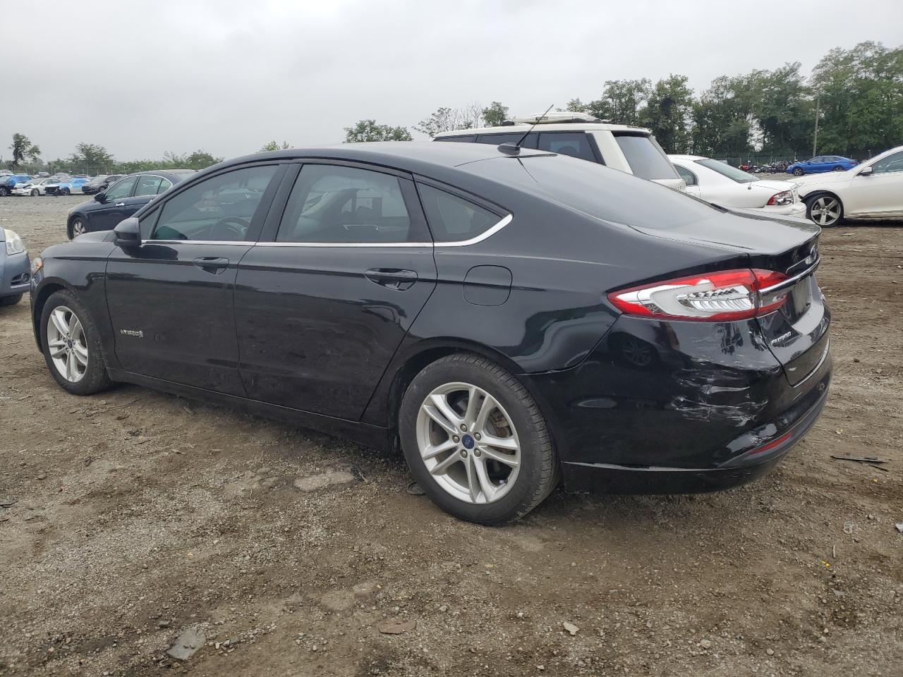 3FA6P0LU7JR238570 2018 FORD FUSION - Image 2