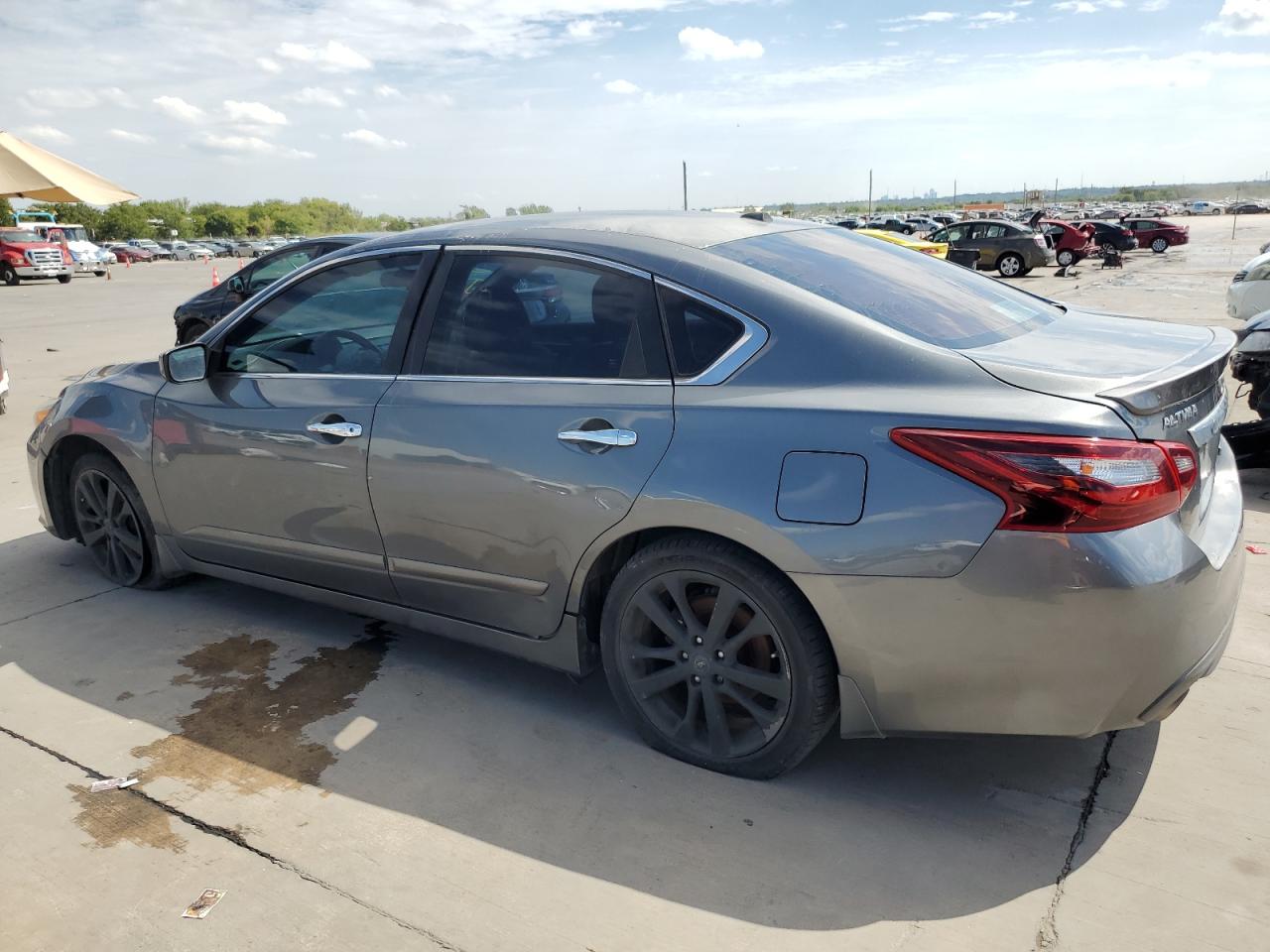 1N4AL3AP7JC253718 2018 NISSAN ALTIMA - Image 2