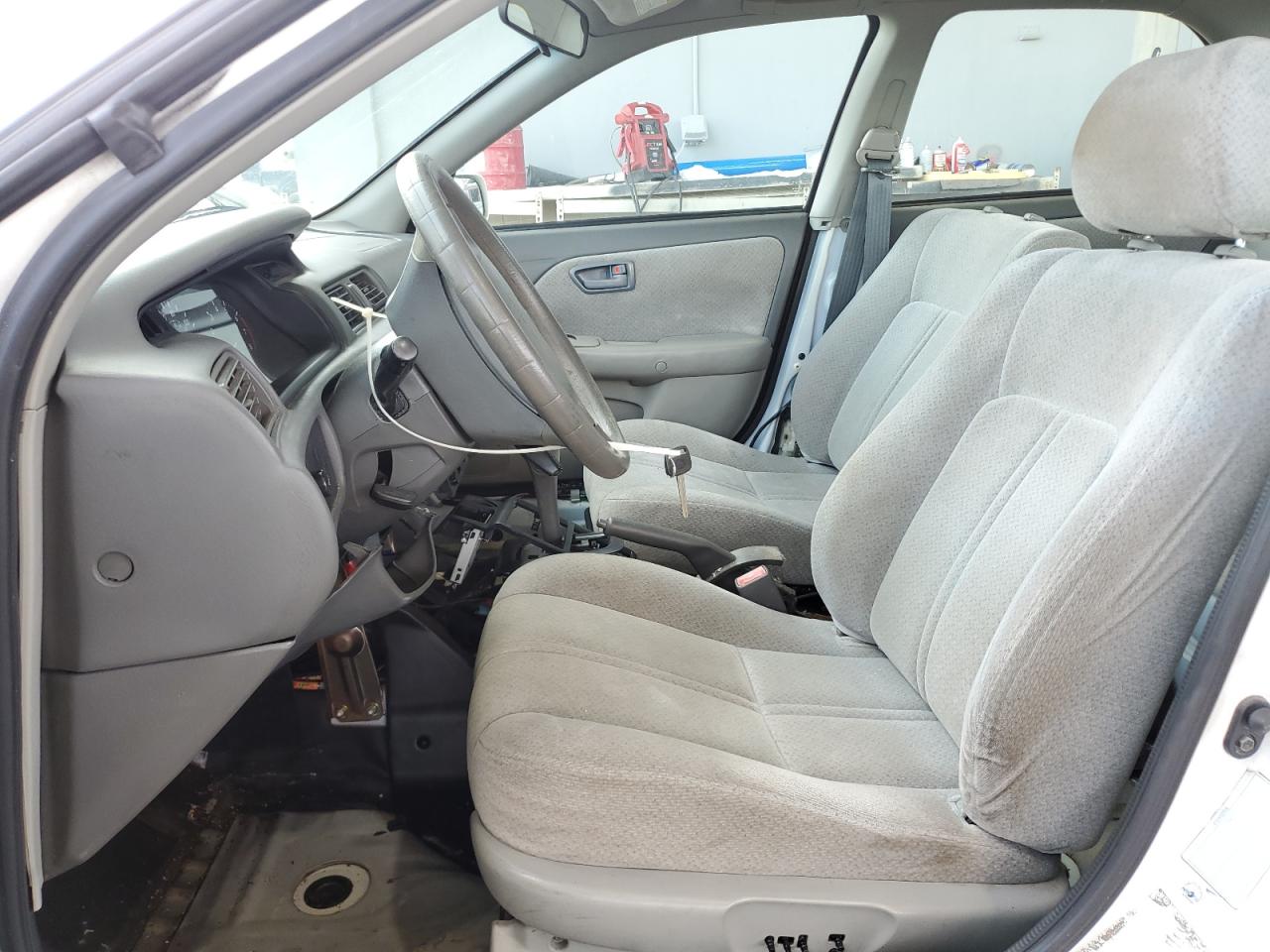 2000 Toyota Camry Ce VIN: 4T1BG22K6YU947395 Lot: 65026424