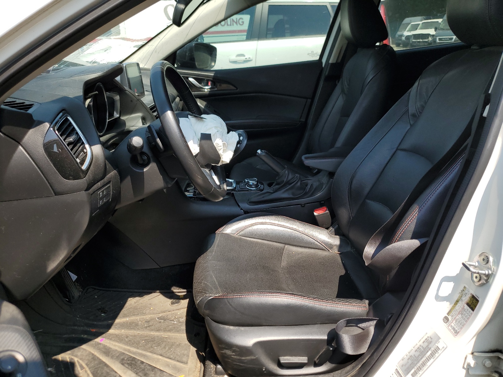 JM1BM1N31G1279811 2016 Mazda 3 Grand Touring