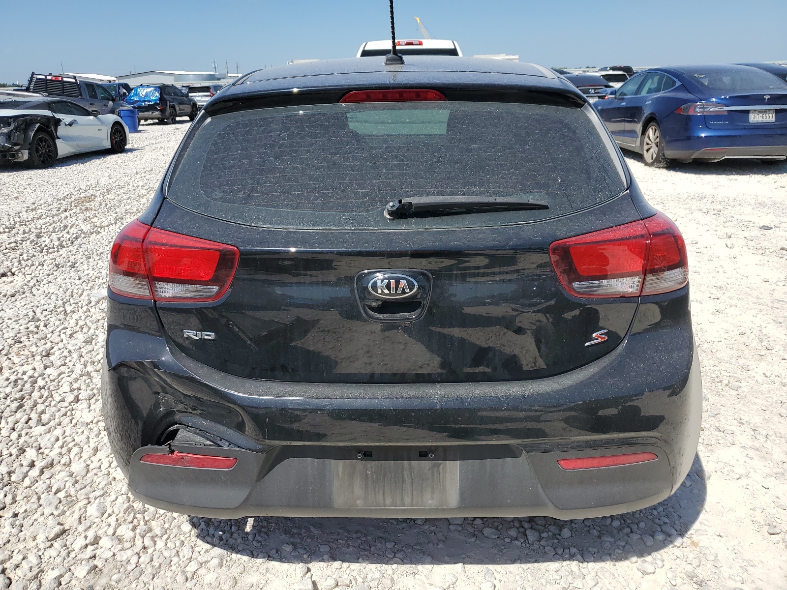 3KPA25AB2KE208371 2019 Kia Rio S